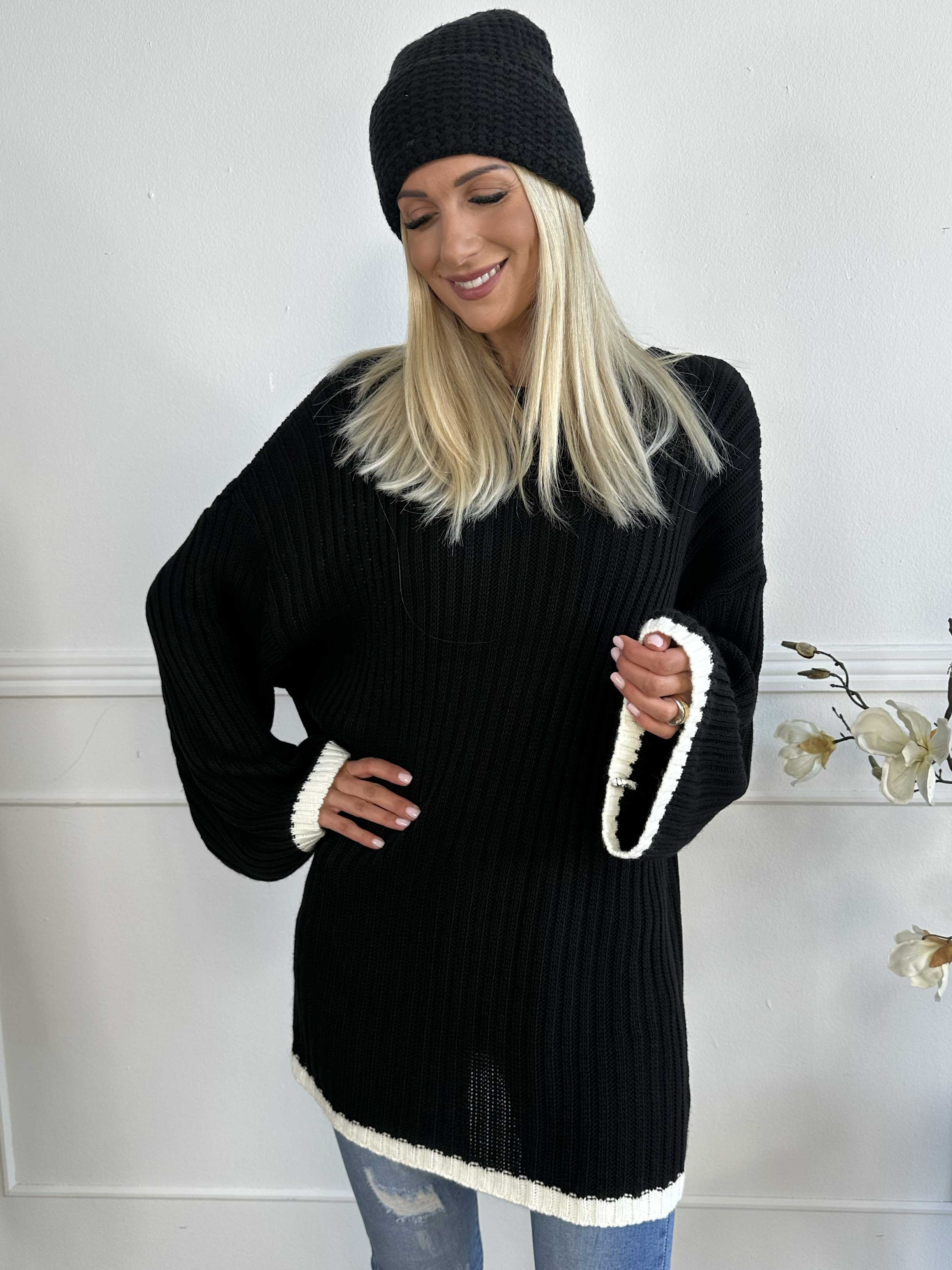 Violet - Strikbluse med farvet kant