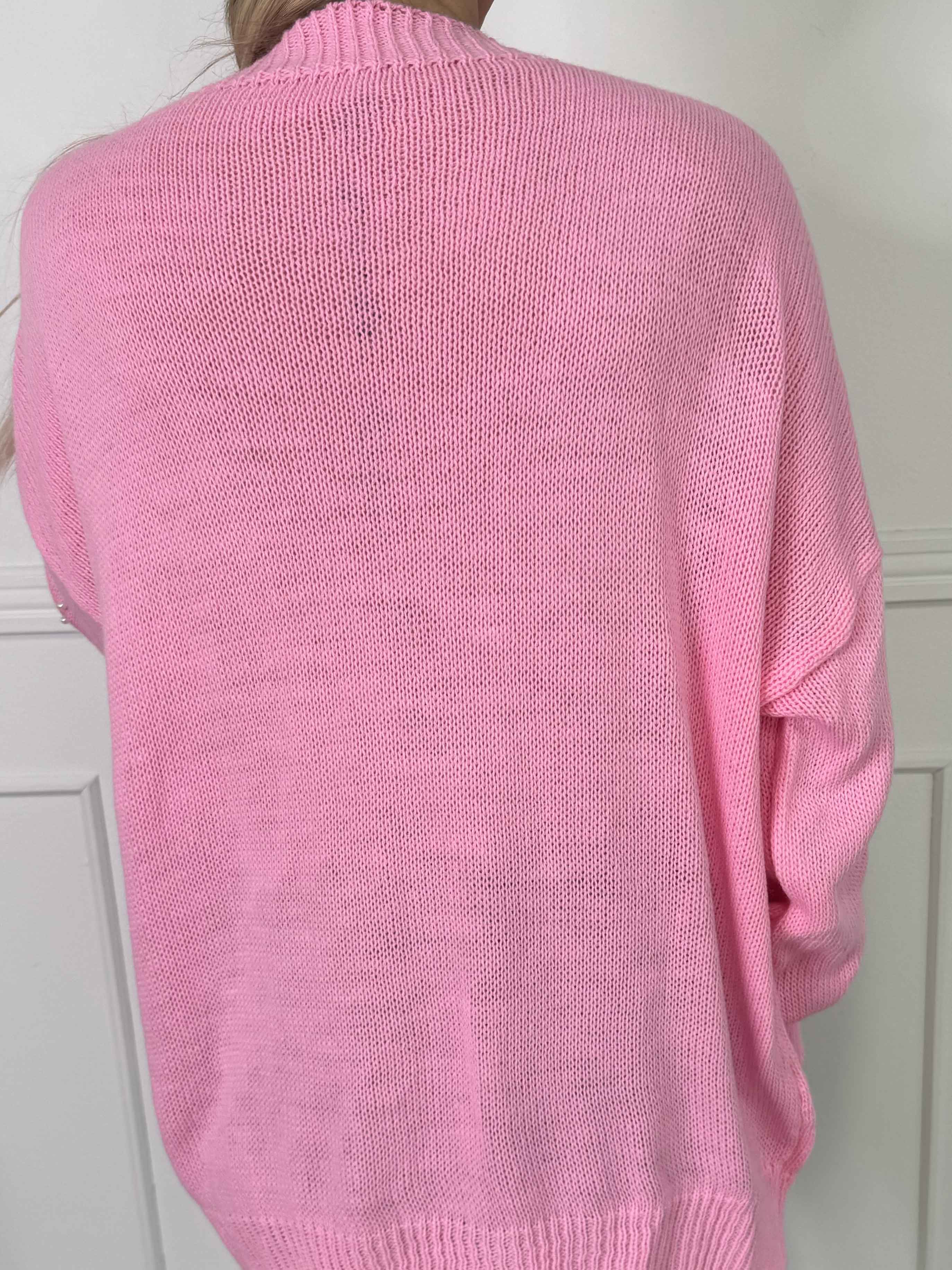 Viviane - Strik detaljeret med hvide perler og ballonærmer