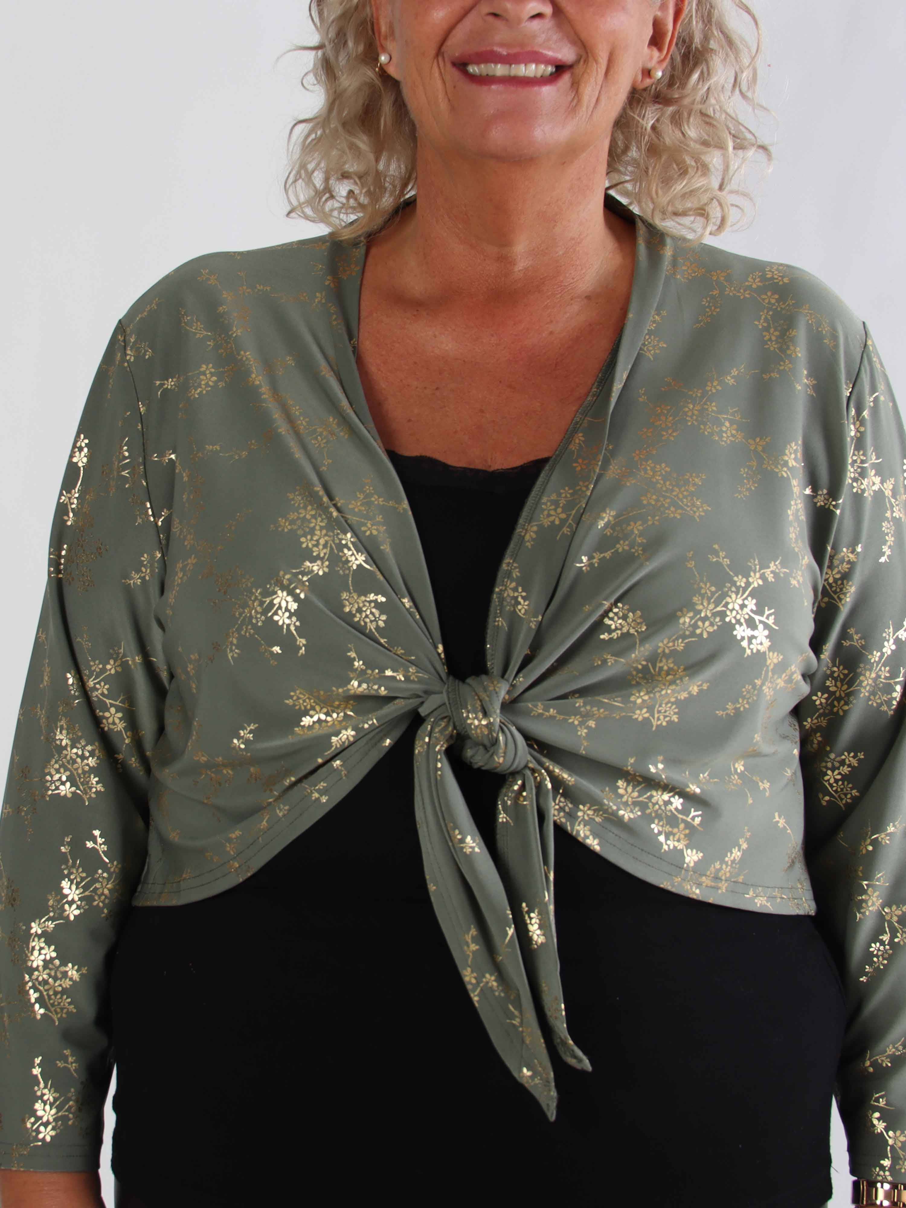 Werena Gold - Kort elastisk plus size cardigan detaljeret med guld blomster