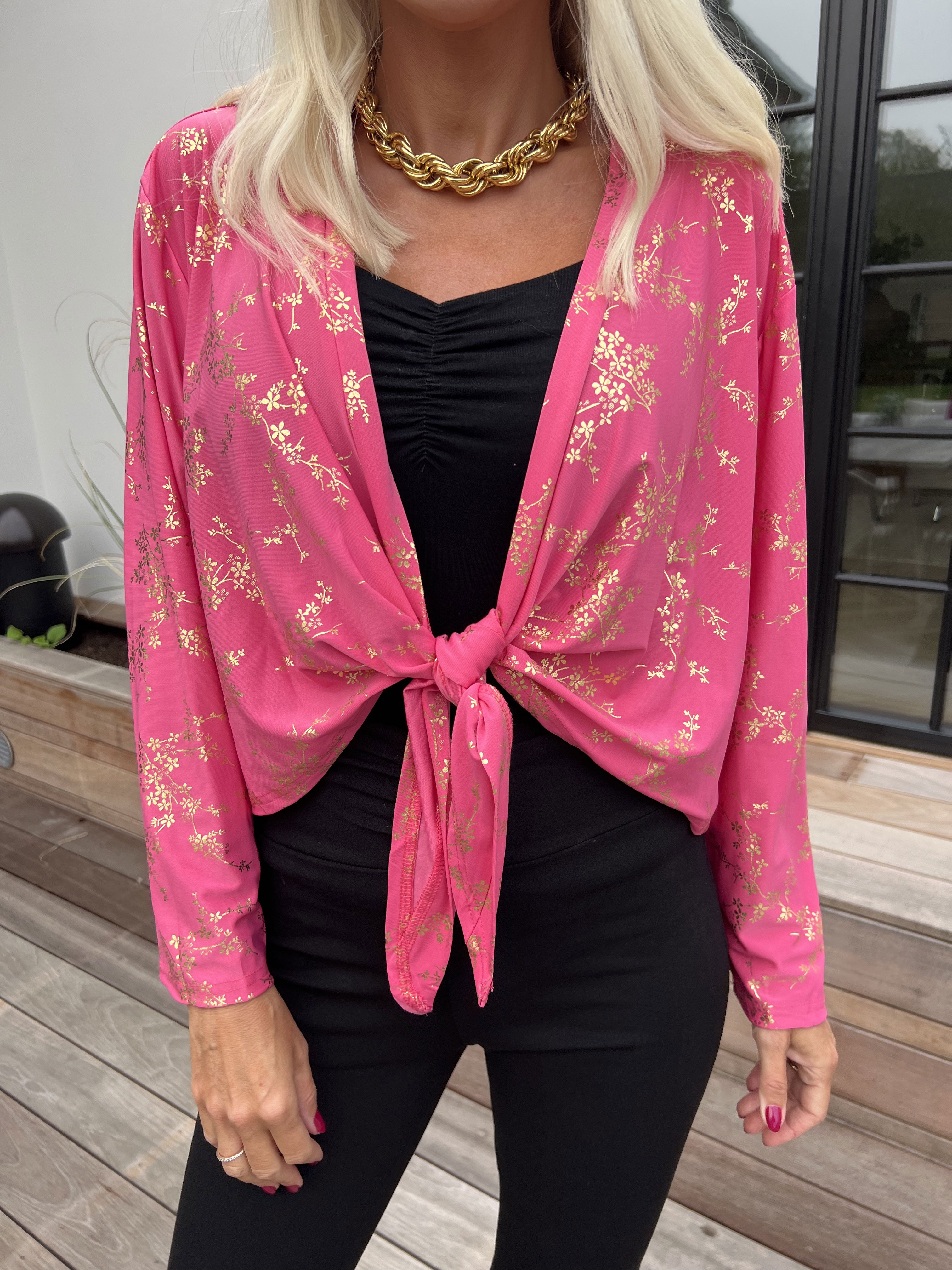 Werena Gold - Kort elastisk cardigan detaljeret med guld blomster