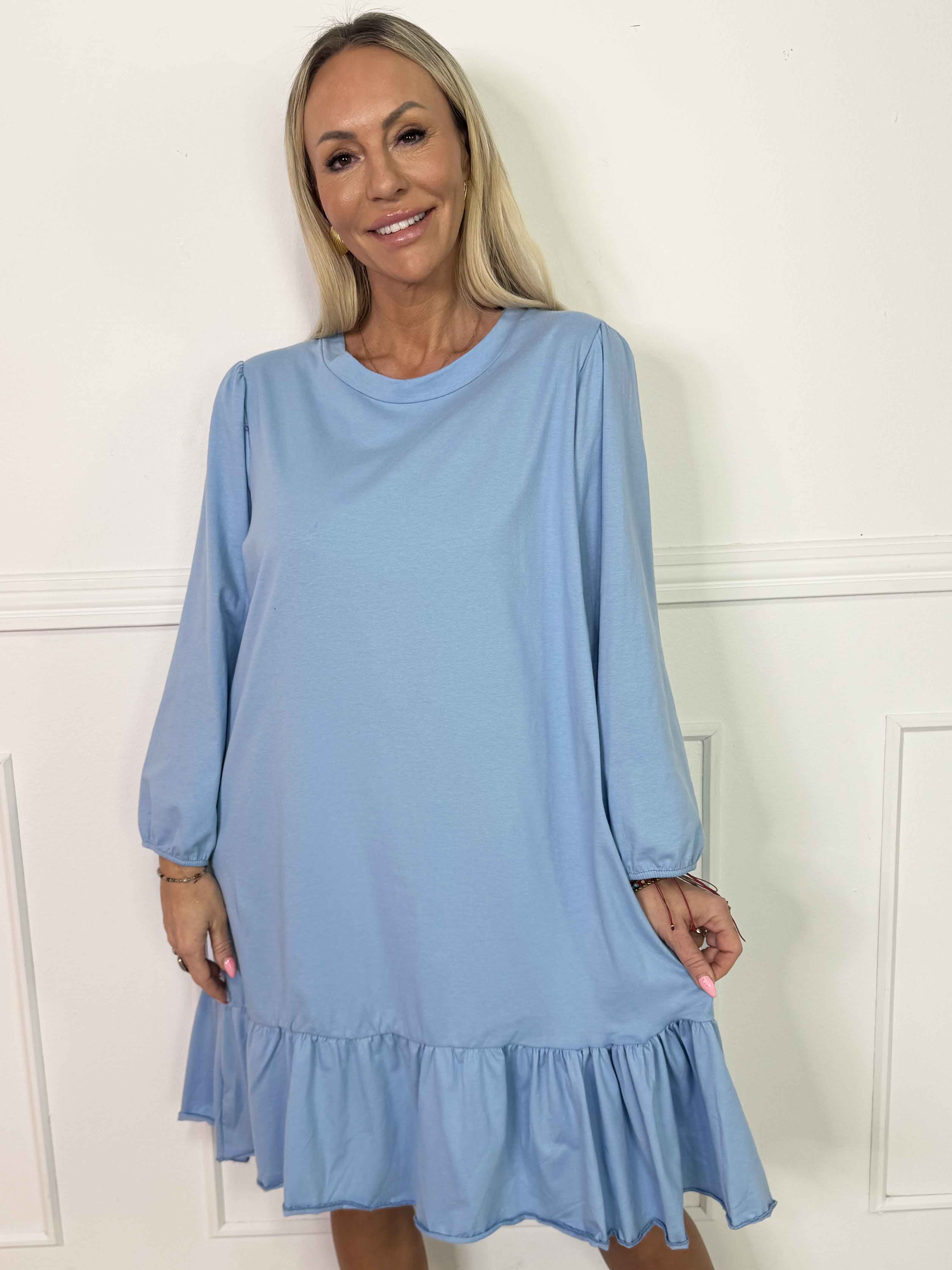 Zafira - Joggingkjole i bomuld med sød flæsekant