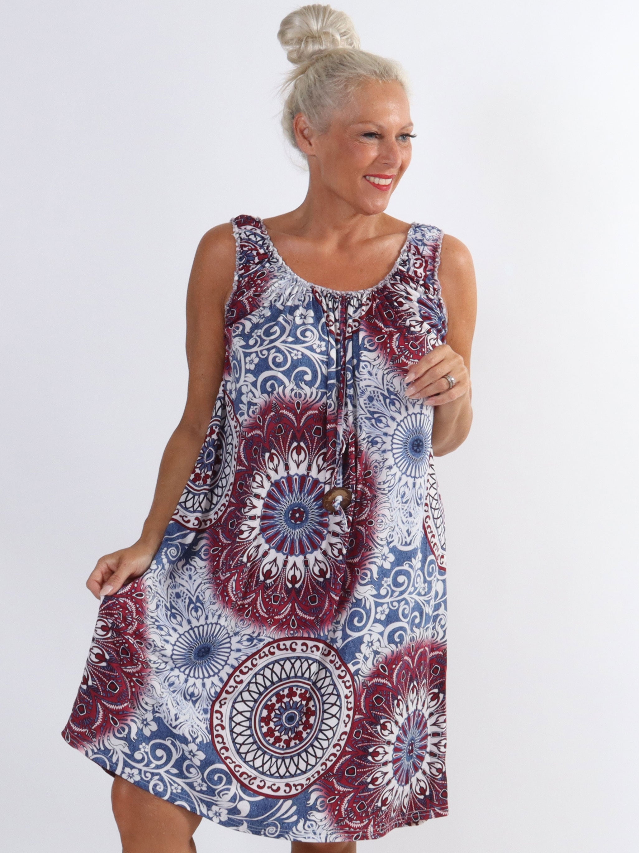 Zion - Mønstret plus size stropkjole i elastisk stof