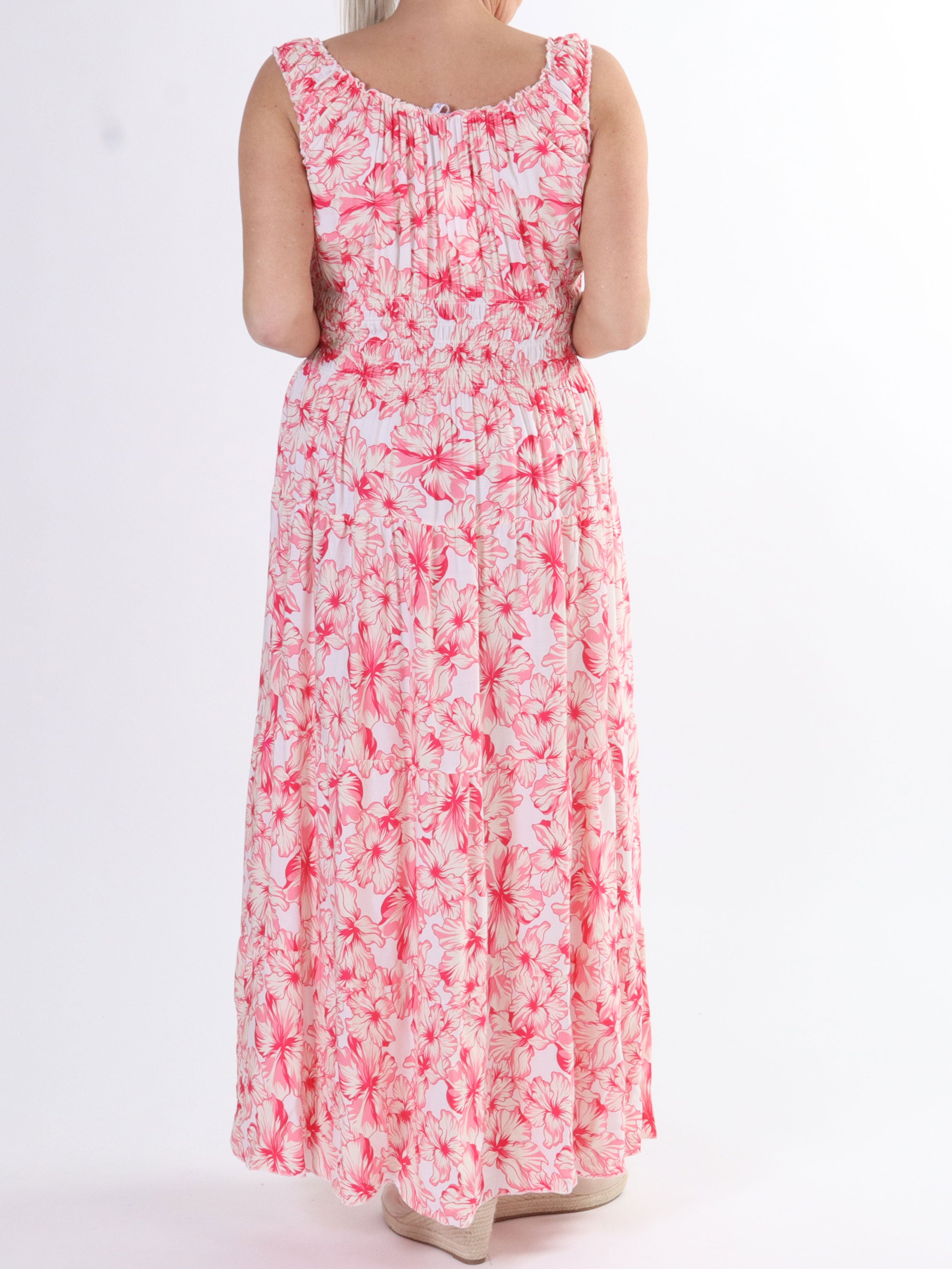 Alicia Hawaii - Sød plus size kjole med smock og hawaii blomster