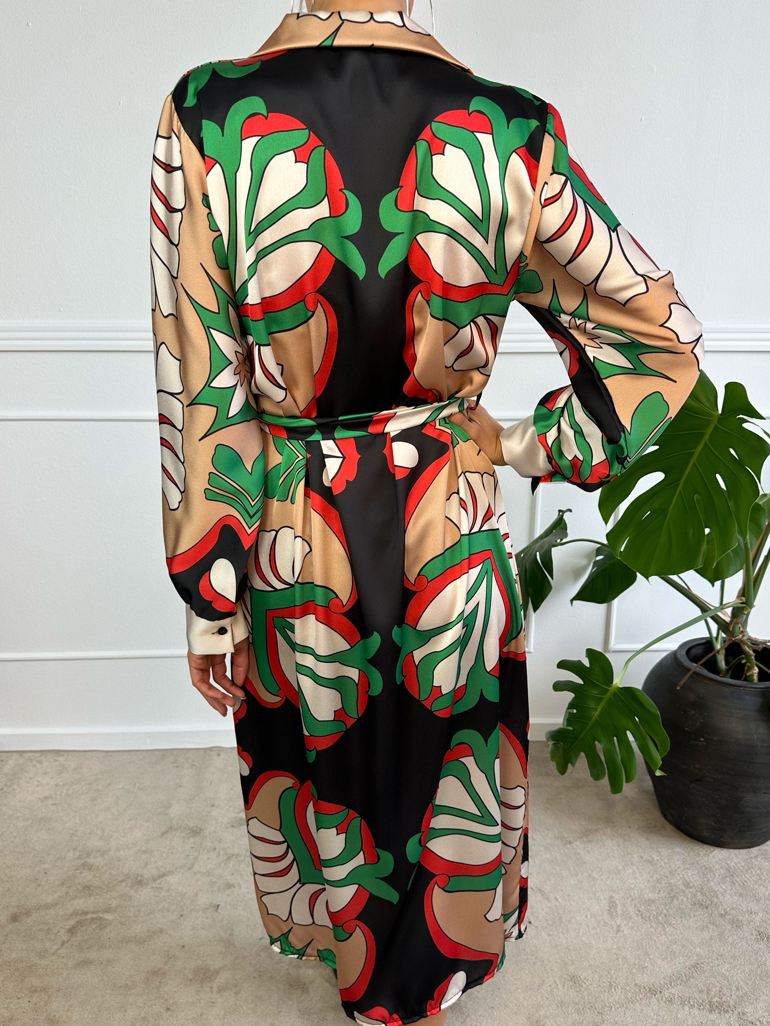 Amani - Lang kjole i silkelook med bindebånd