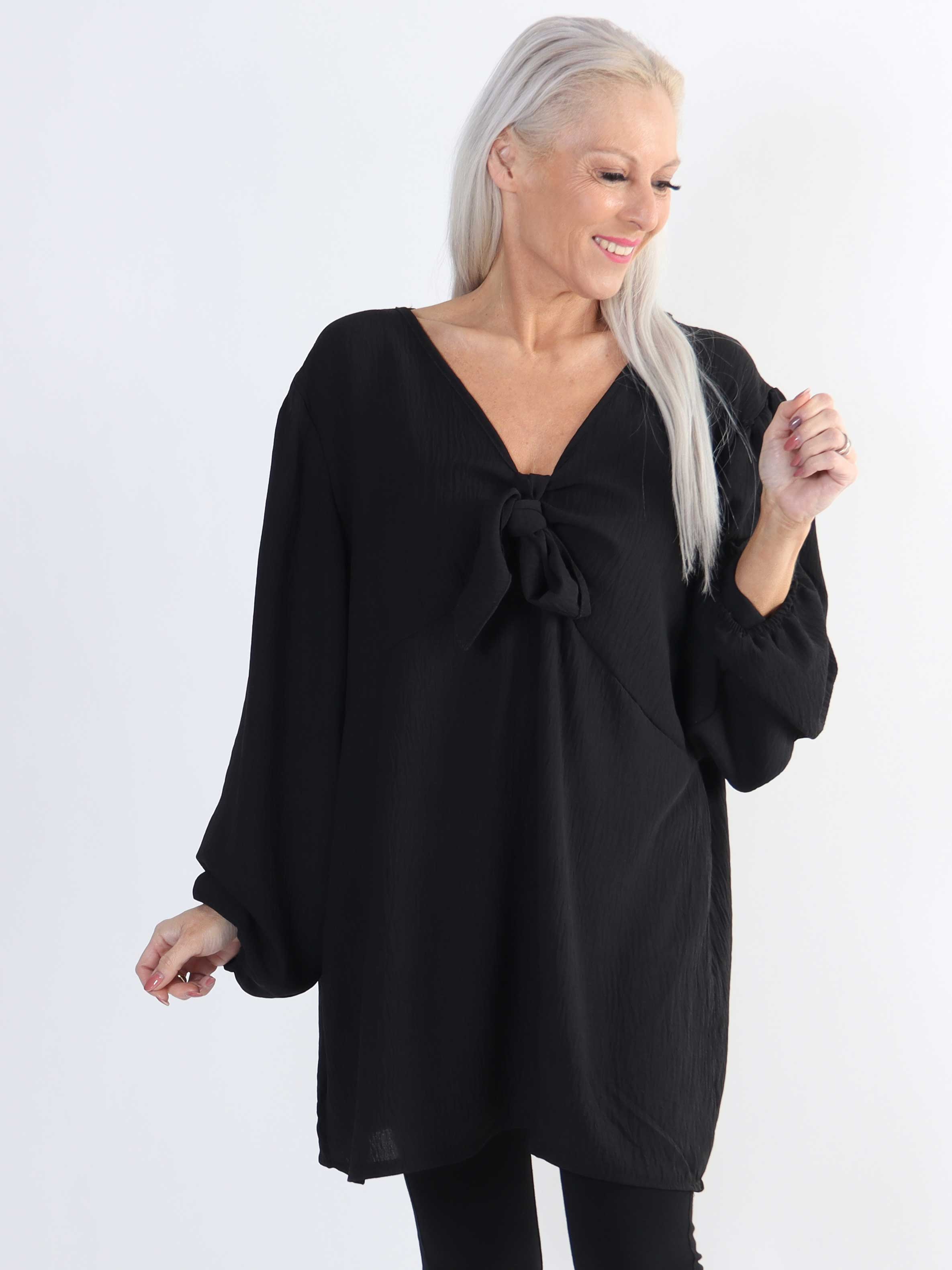 Cassandra - Sød plus size tunika med sløjfe ved brystet