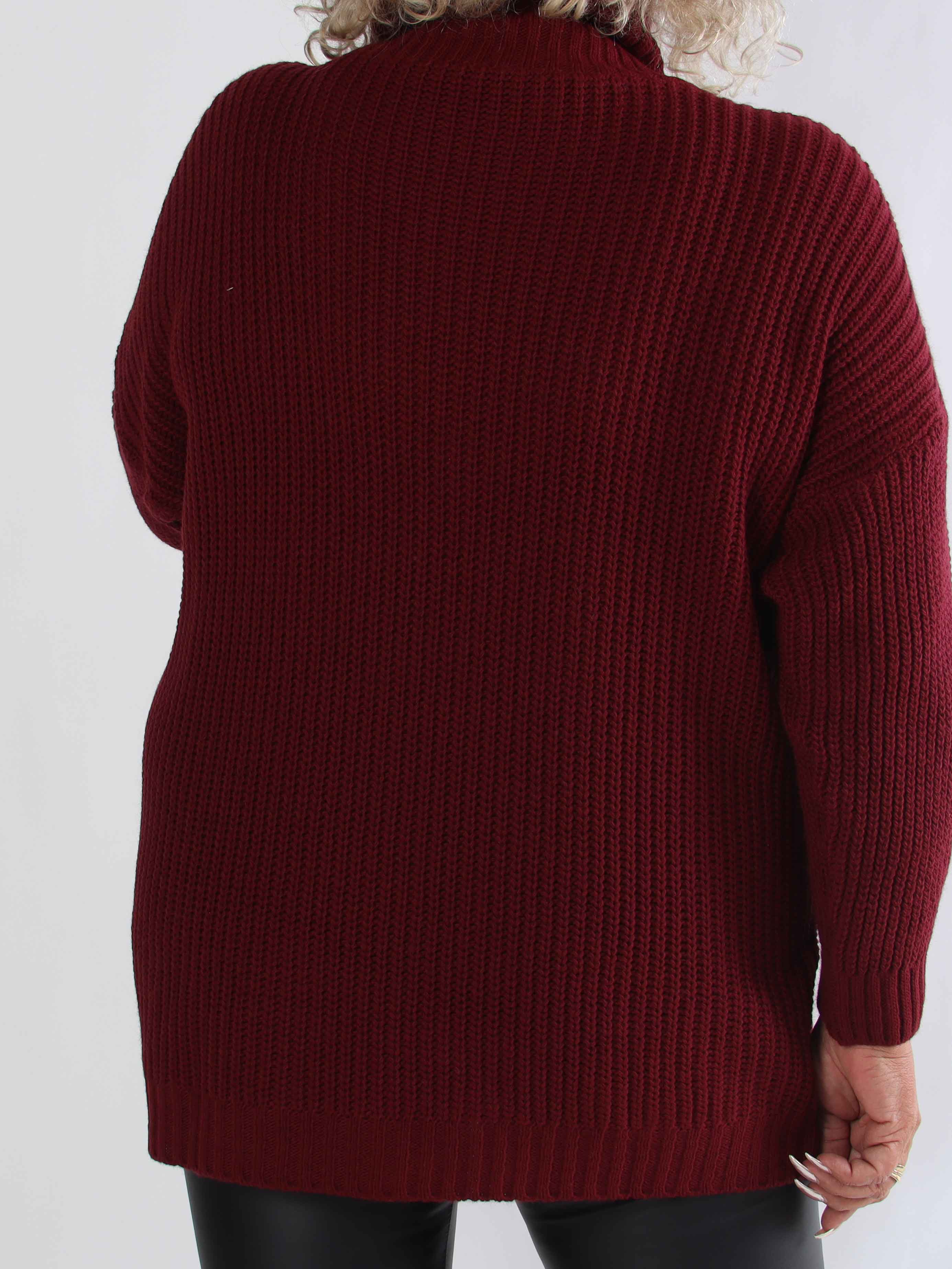 Cindy - Ensfarvet hyggelig plus size striktrøje med rullekrave