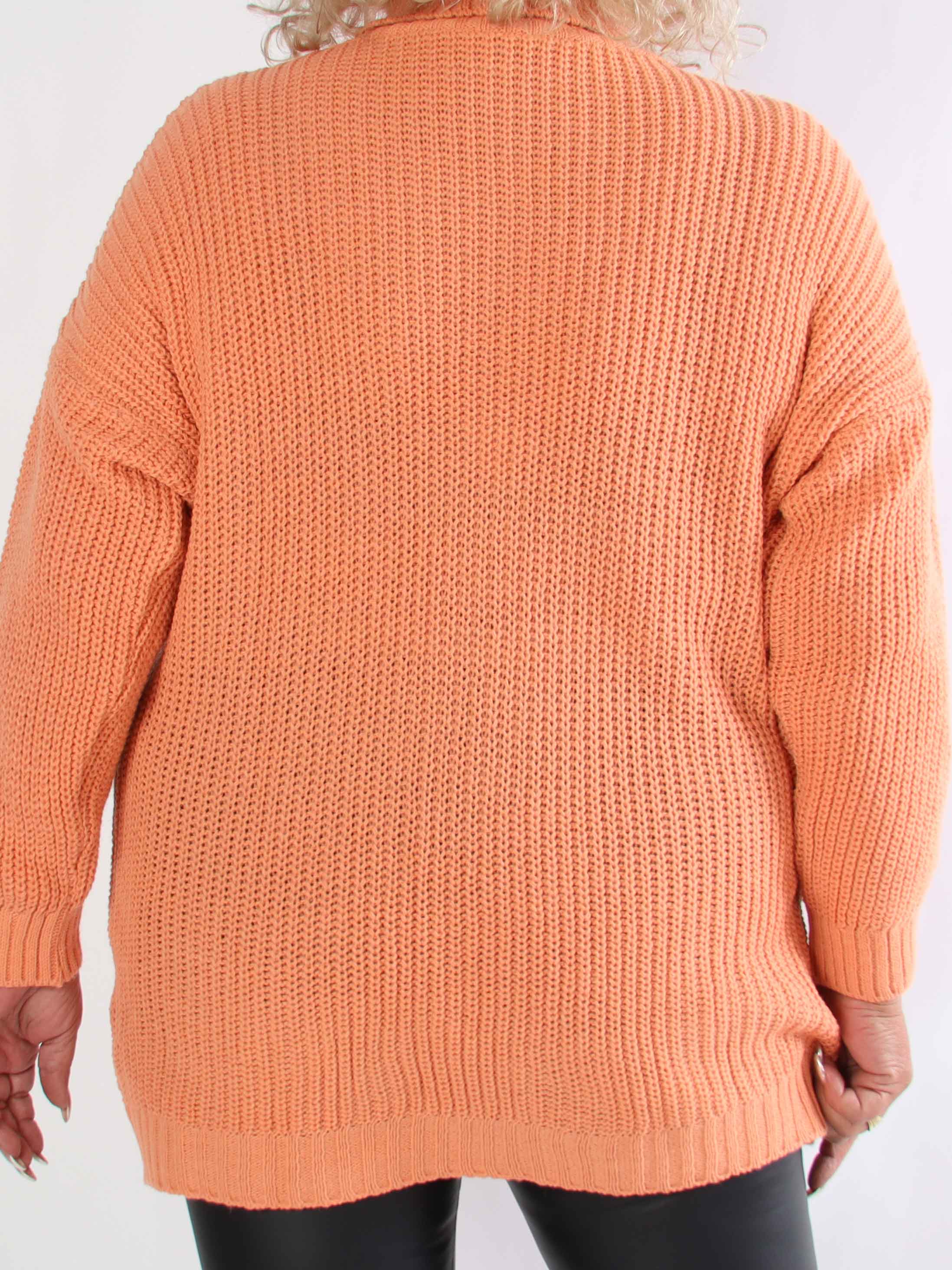 Cindy - Ensfarvet hyggelig plus size striktrøje med rullekrave