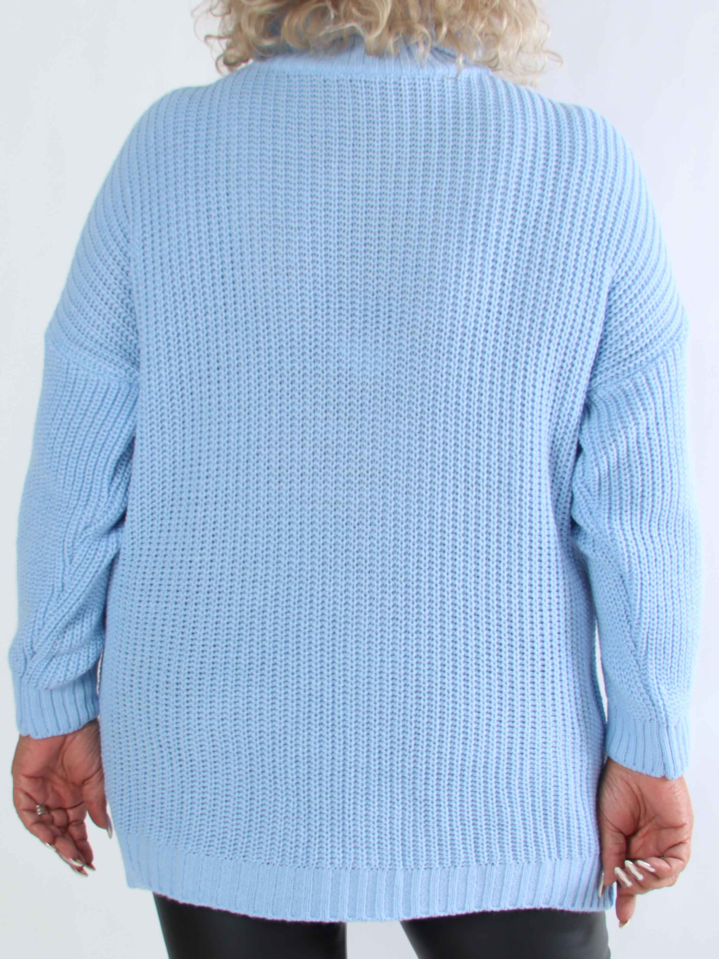 Cindy - Ensfarvet hyggelig plus size striktrøje med rullekrave