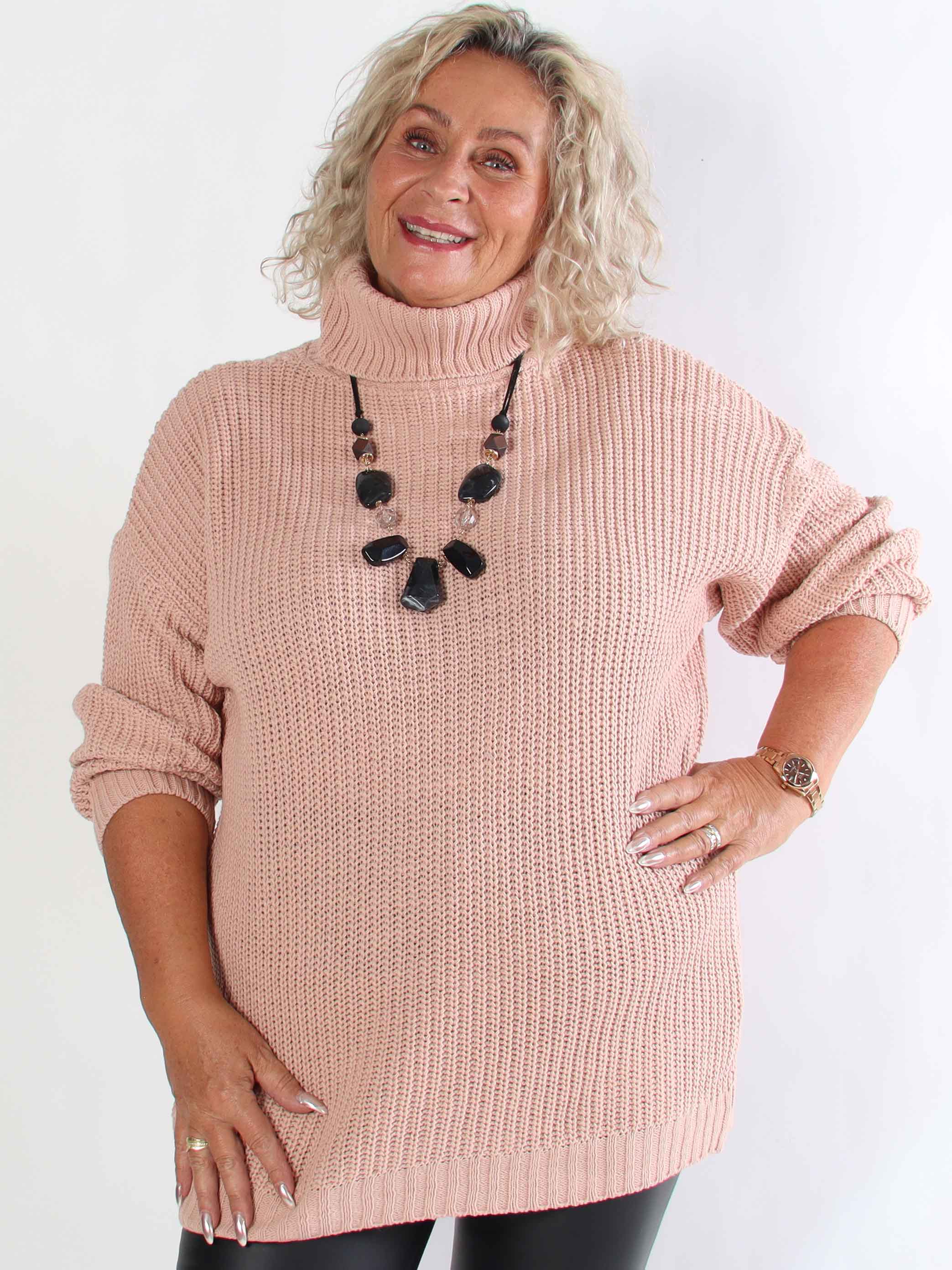 Cindy - Ensfarvet hyggelig plus size striktrøje med rullekrave