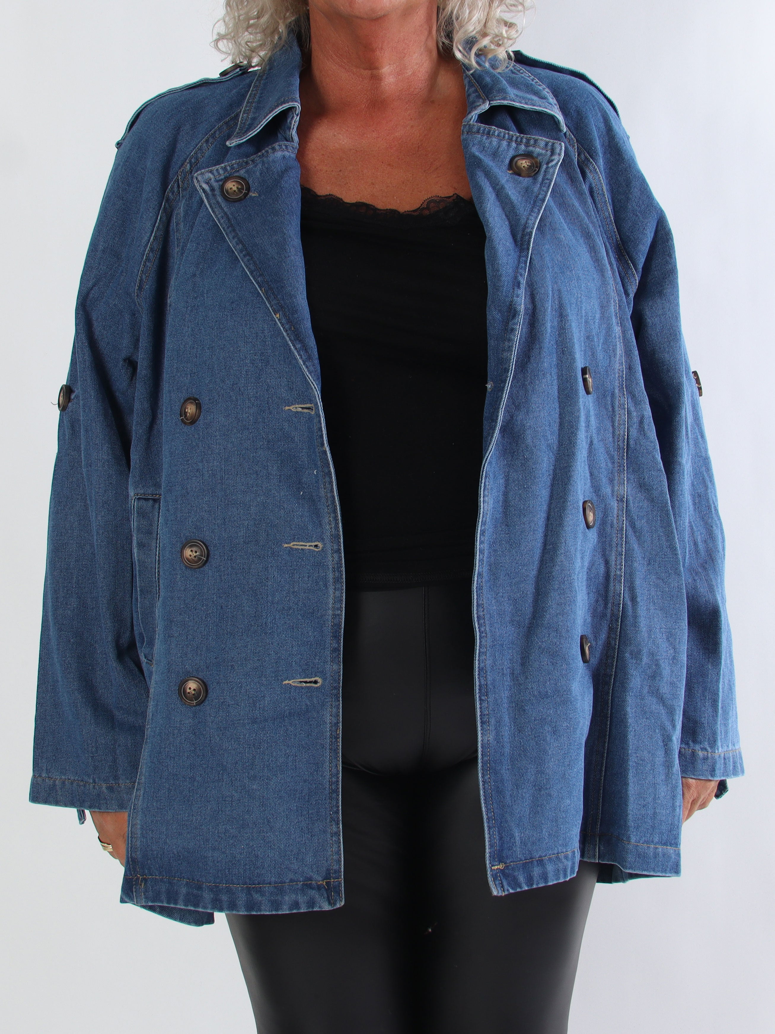 Clarita - Kort trenchcoat i denim