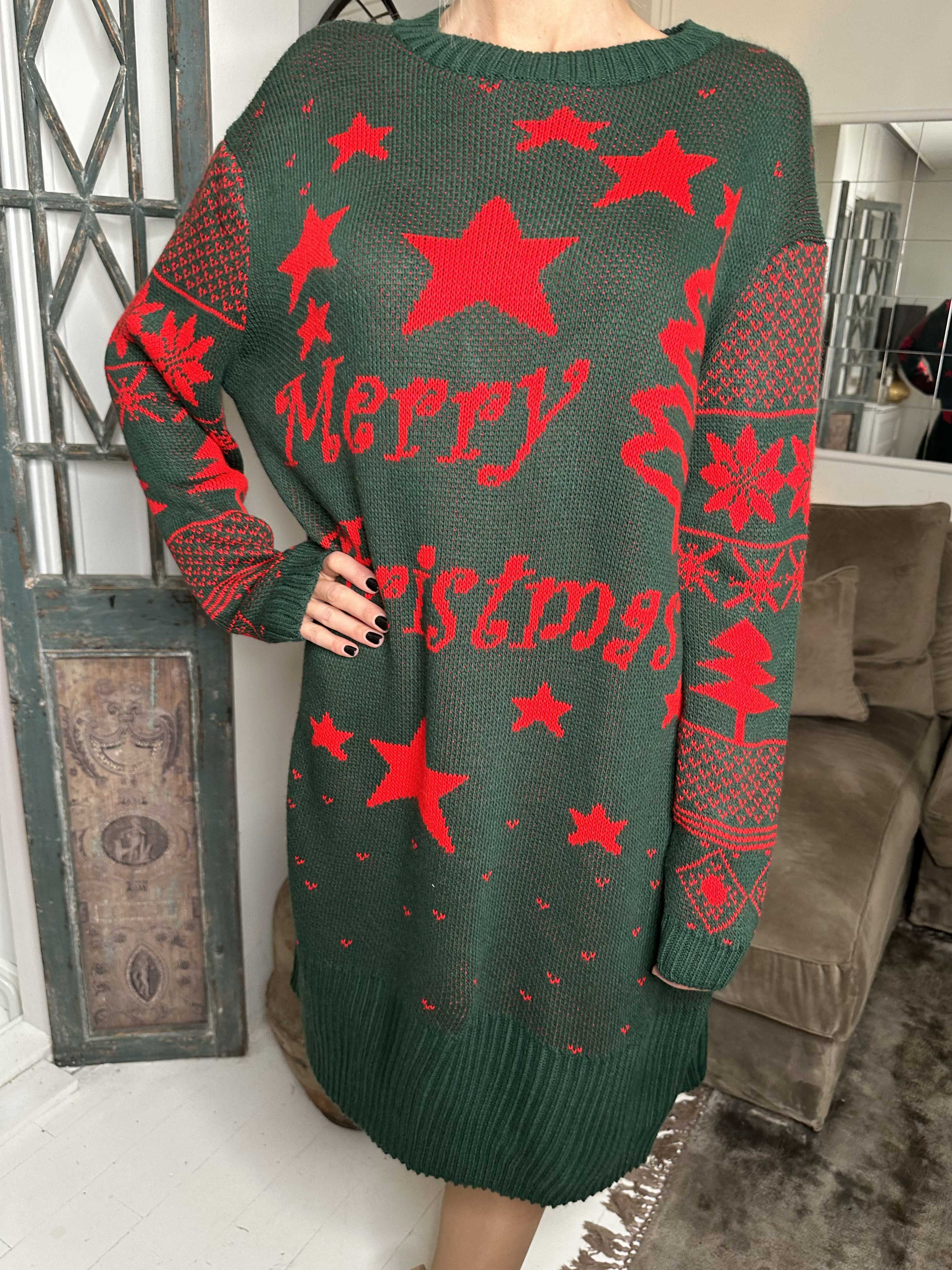 Christmas - Julestrikkjole med merry christmas stående