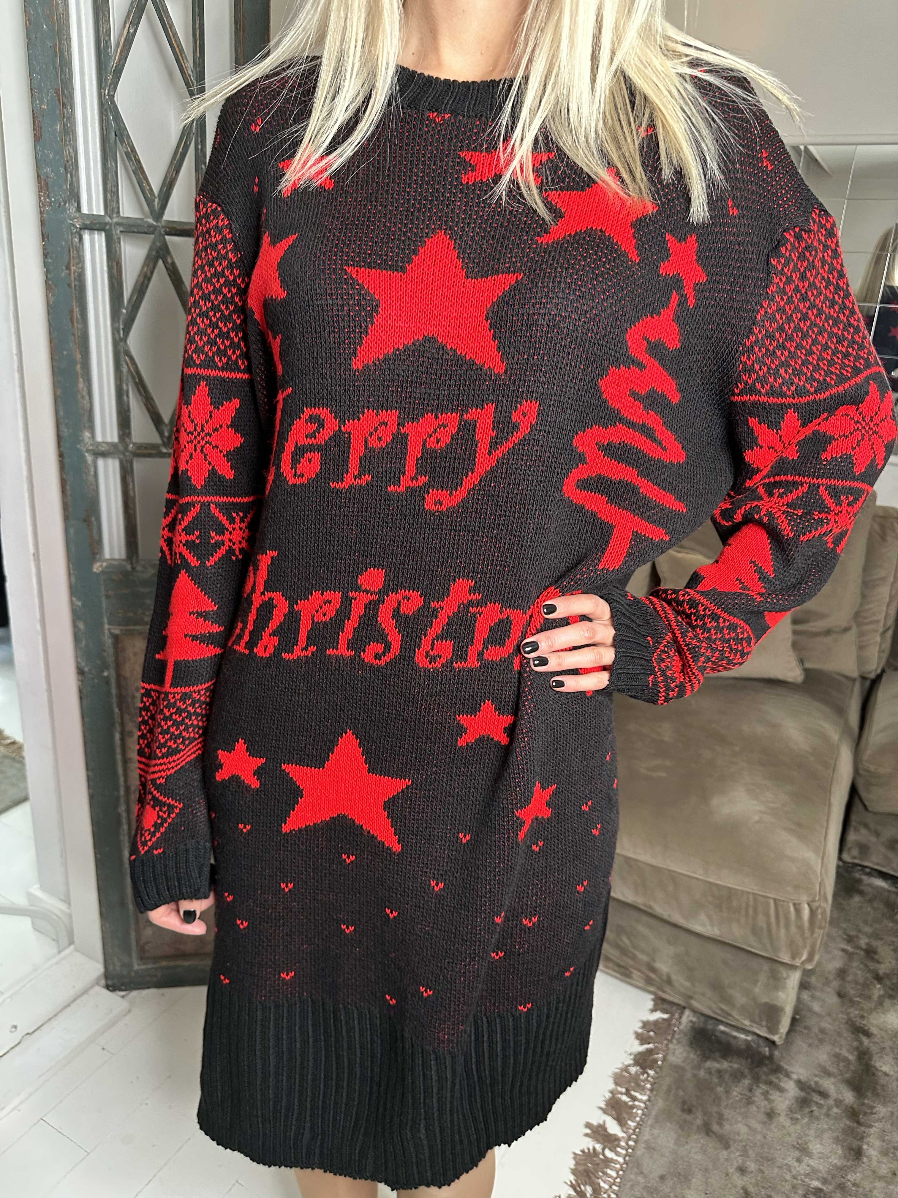 Christmas - Julestrikkjole med merry christmas stående