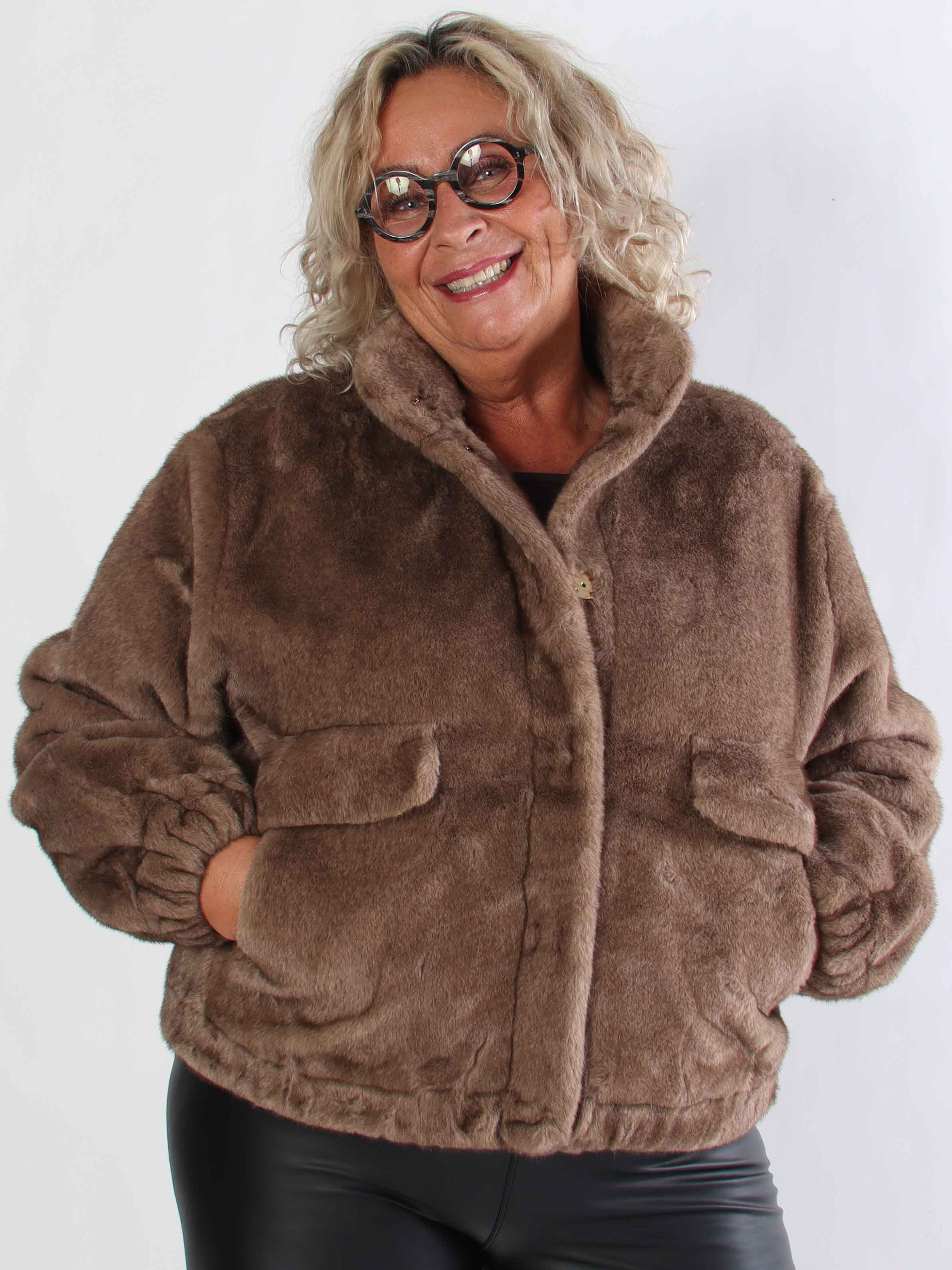 Daniela - Blød faux fur bomberjakke