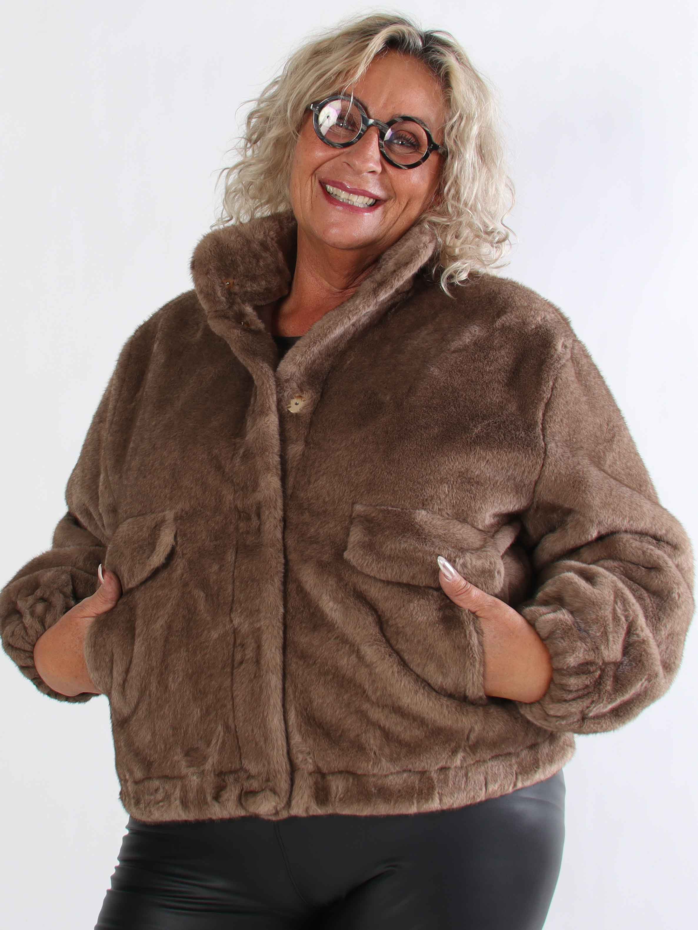Daniela - Blød faux fur bomberjakke