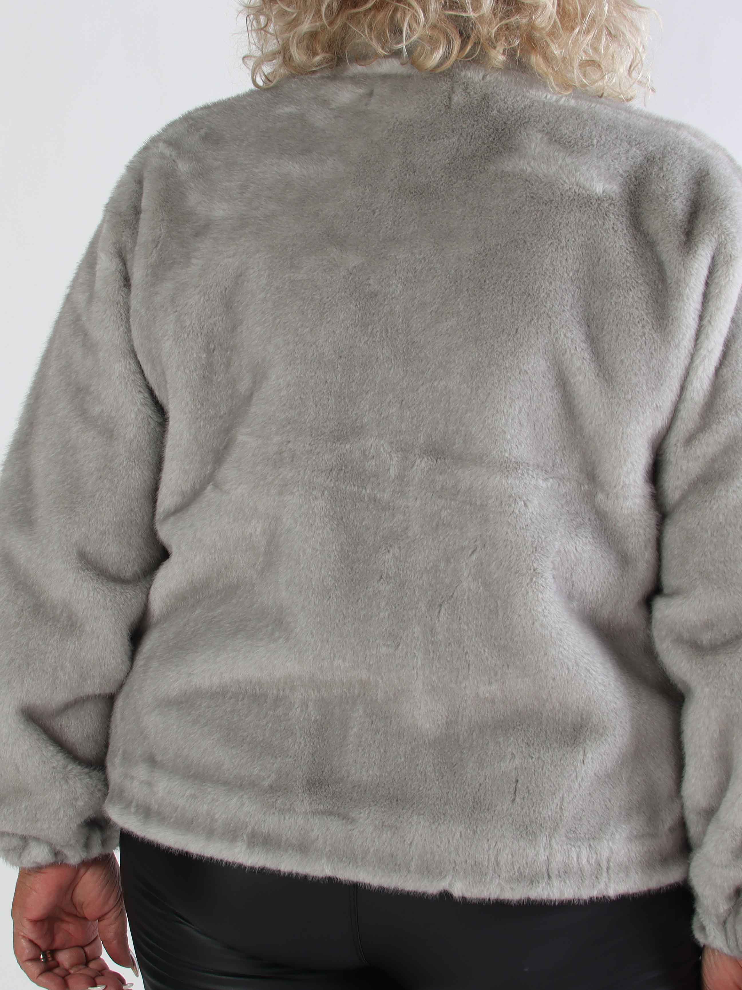 Daniela - Blød faux fur bomberjakke