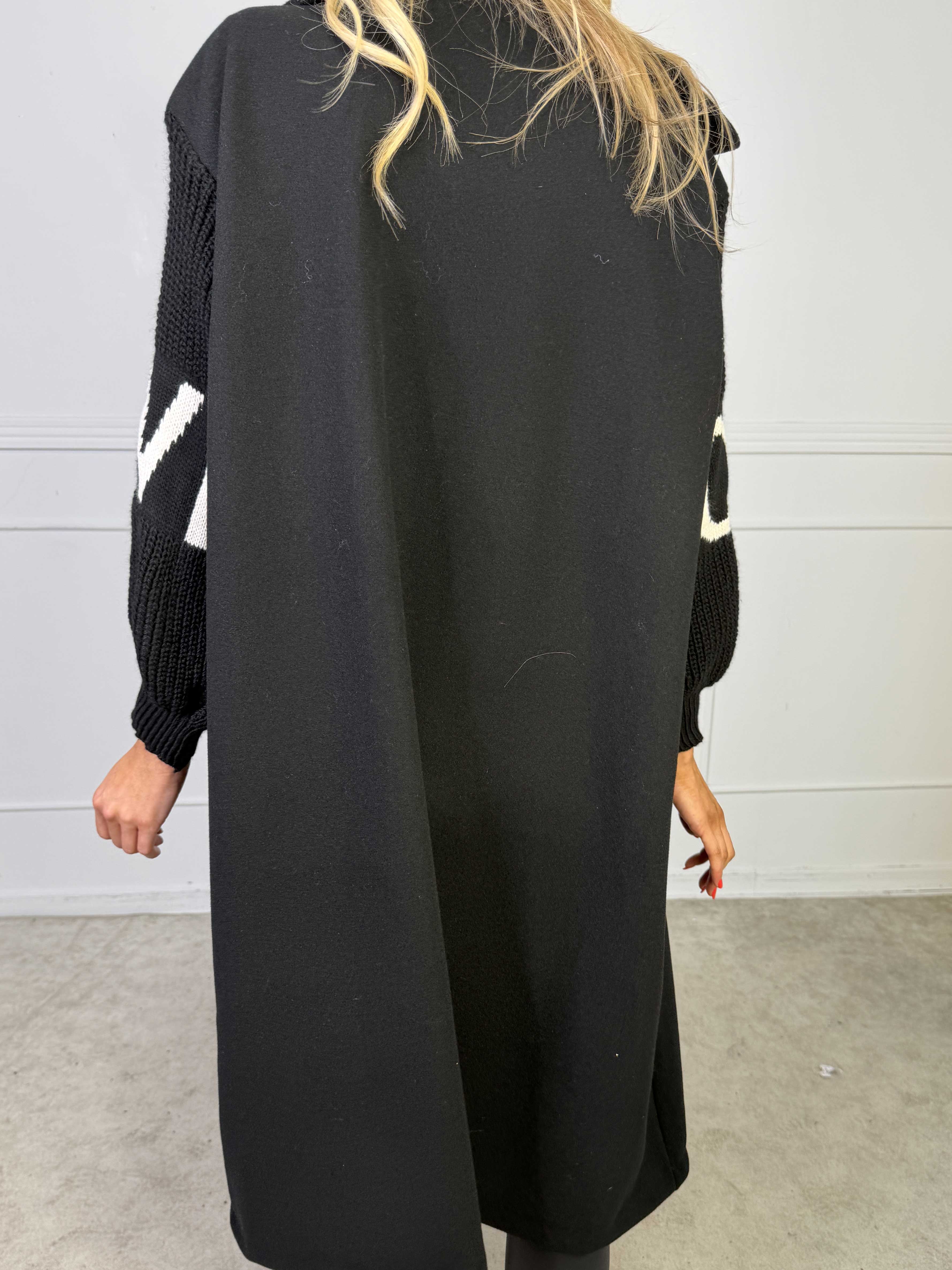 Debbie Midi - Fin frakke med strikærmer