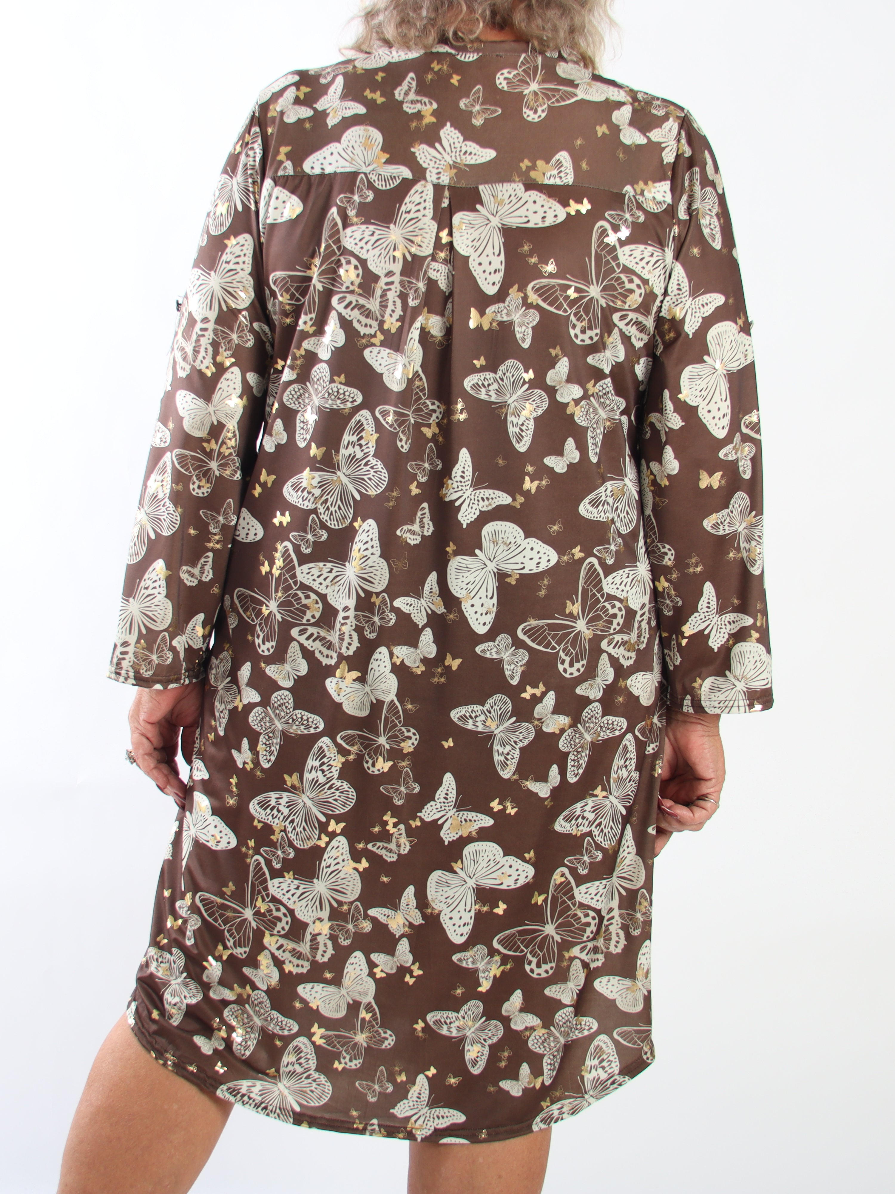 Ebba Butterfly - Elastisk plus size kjole med sommerfugle print