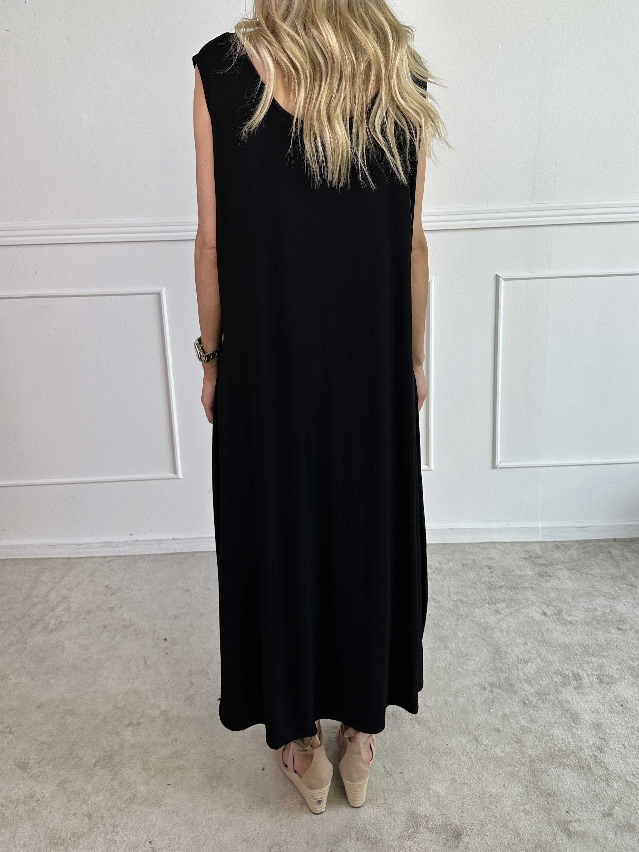 Eden - Lang blød kjole i viskose med similisten