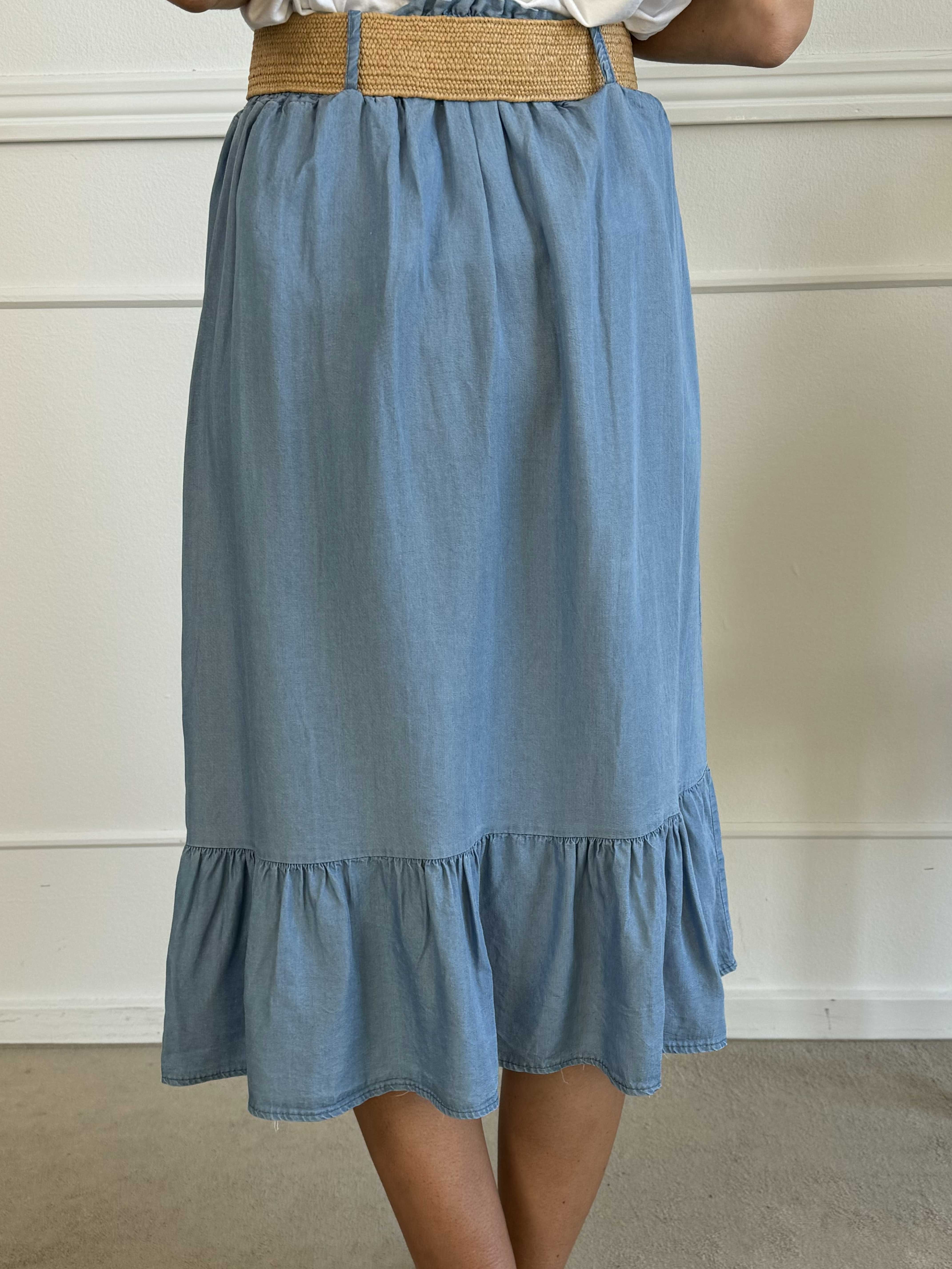 Edessa - Denim nederdel i let stof med bælte