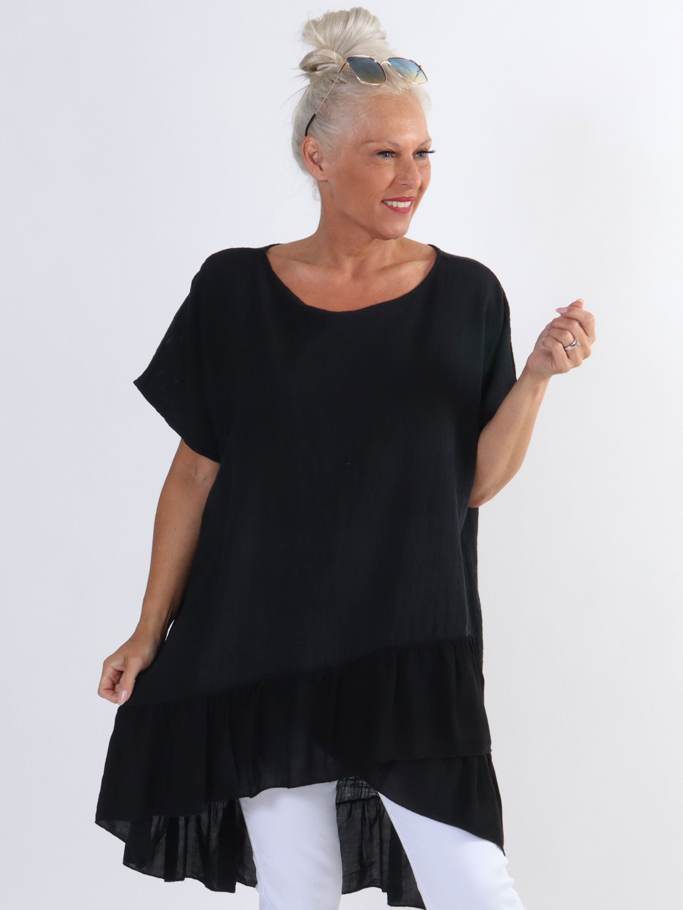 Elba - Plus size tunika i forskudt længde med flæser