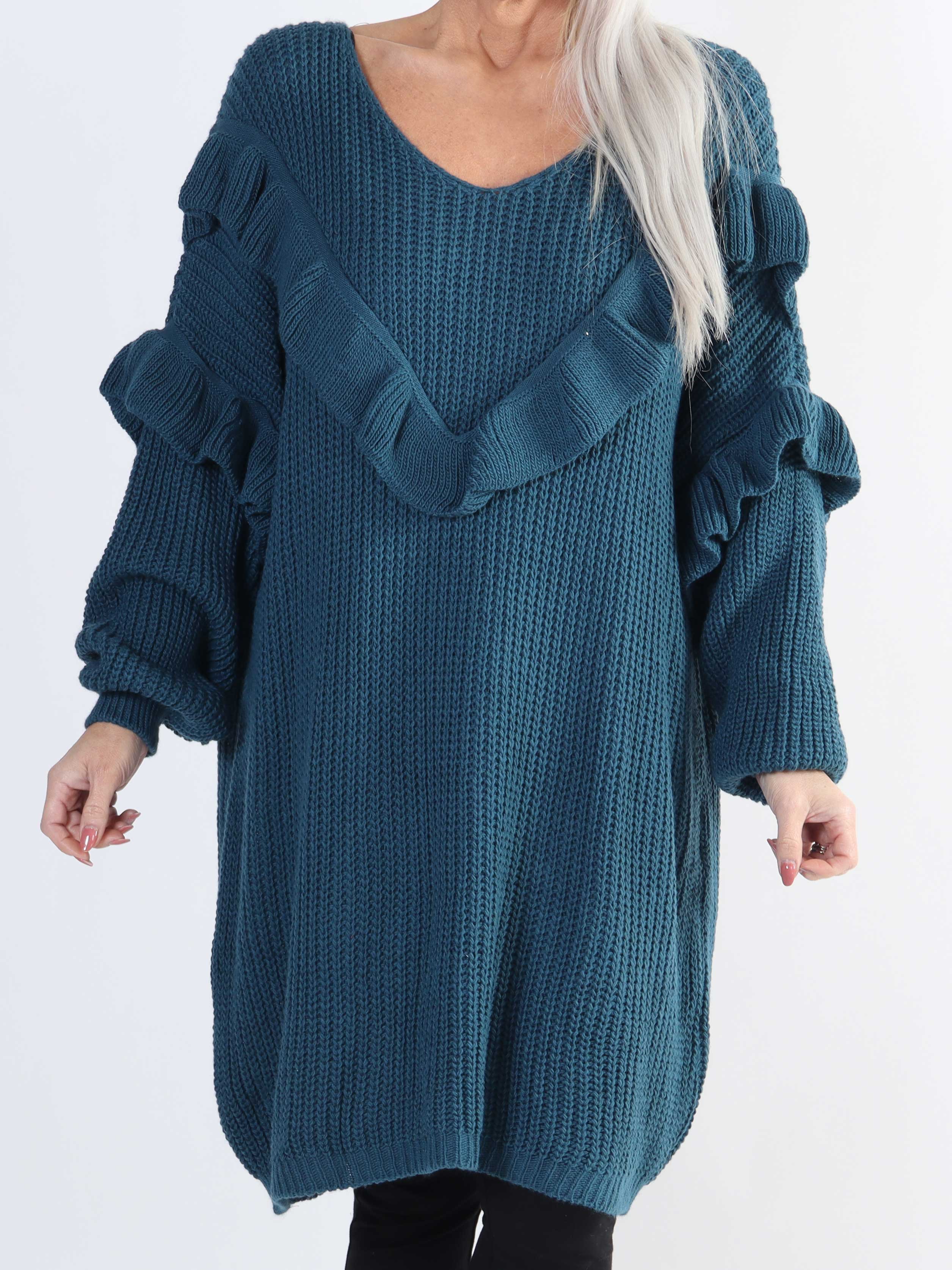 Ellis Dress - Lækker plus size strikkjole med fine flæsedetaljer