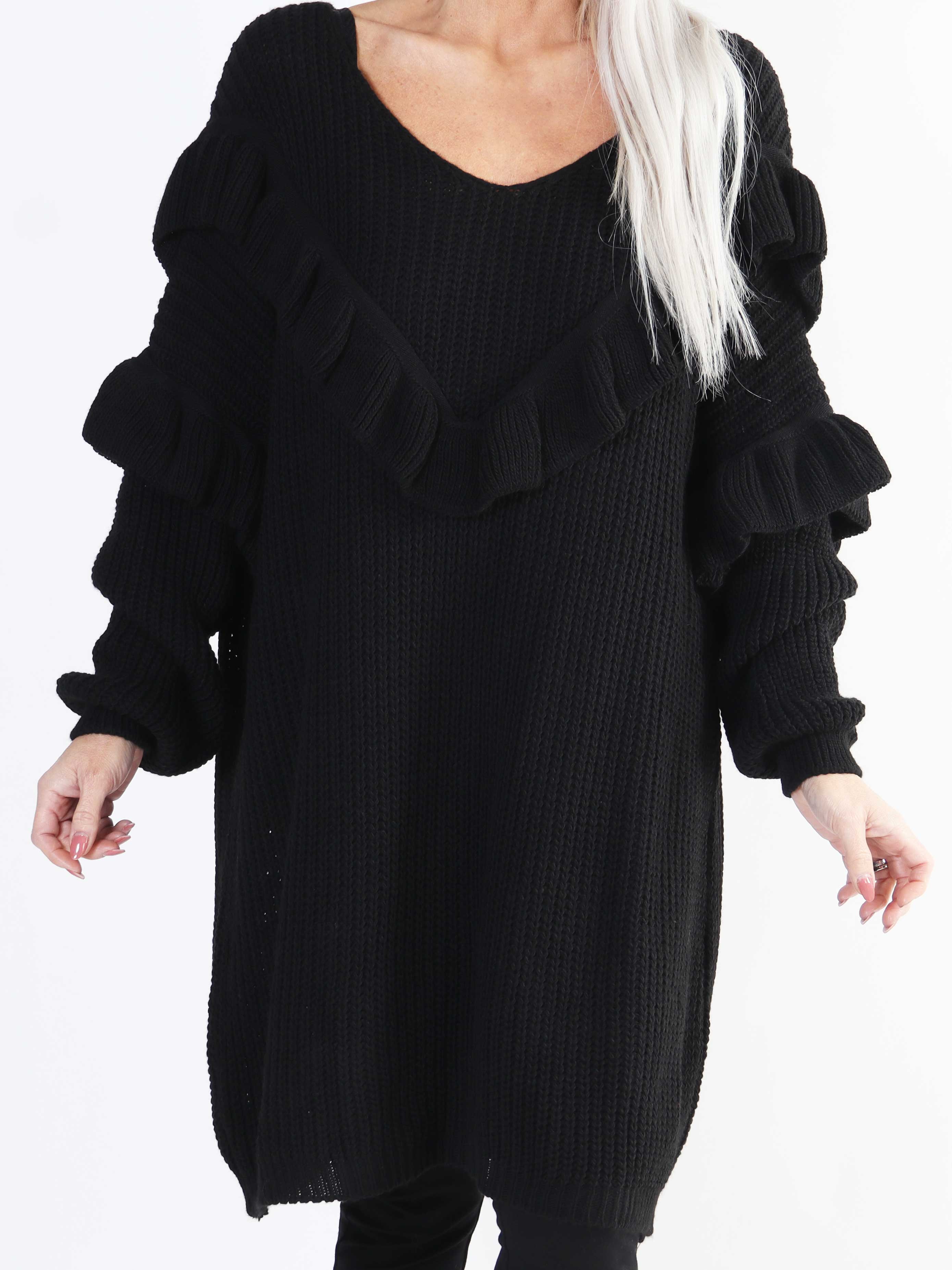 Ellis Dress - Lækker plus size strikkjole med fine flæsedetaljer