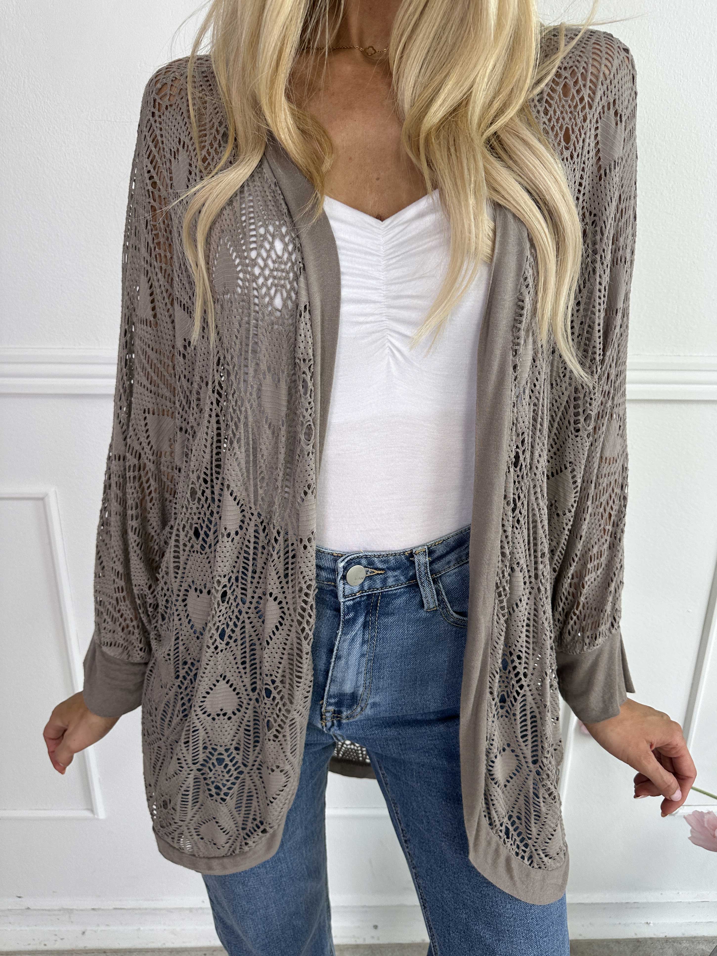 Elly Long - Let cardigan i viskose med hulmønster