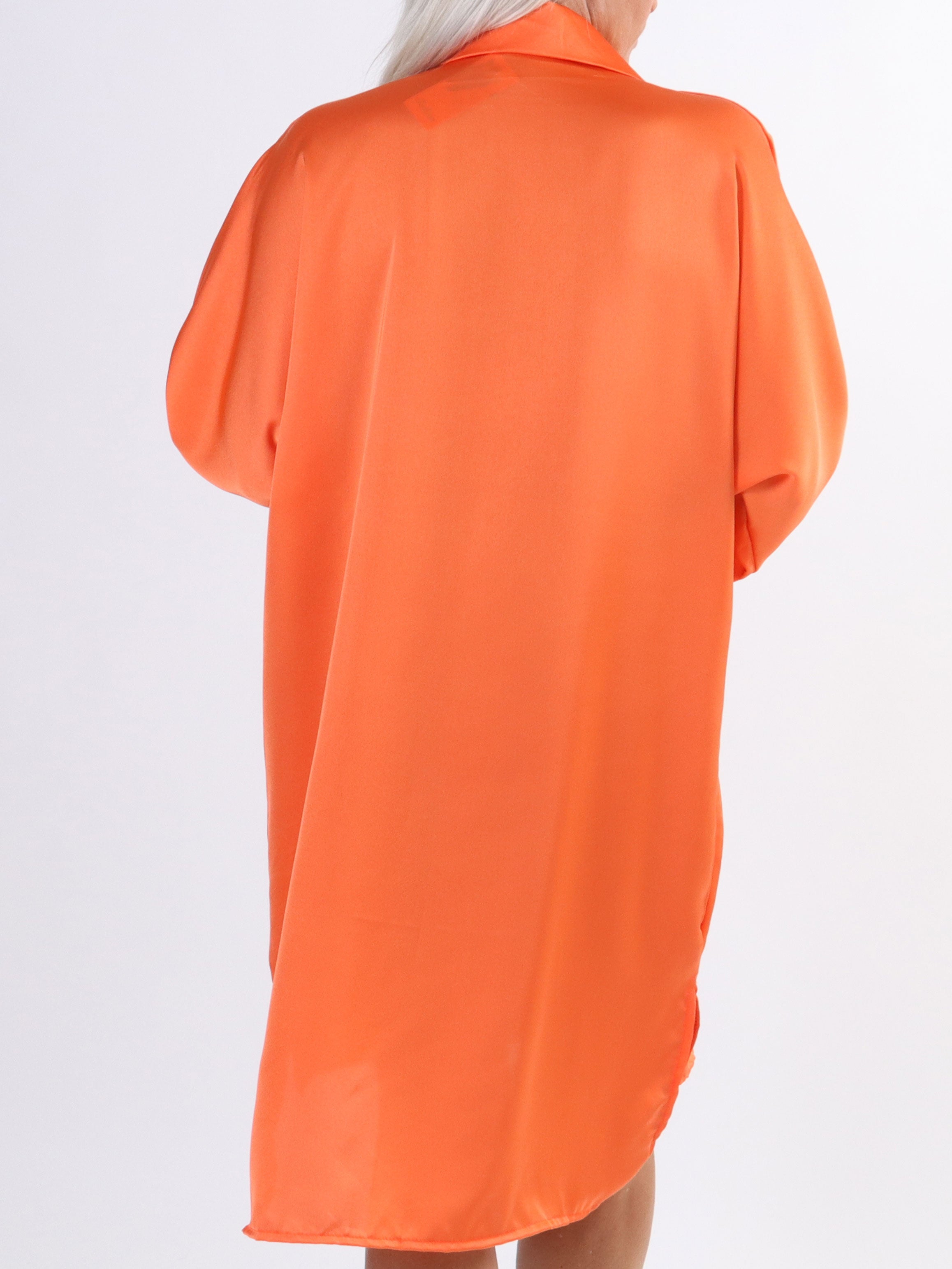 Hassel - Fin plus size skjortekjole i silkelook