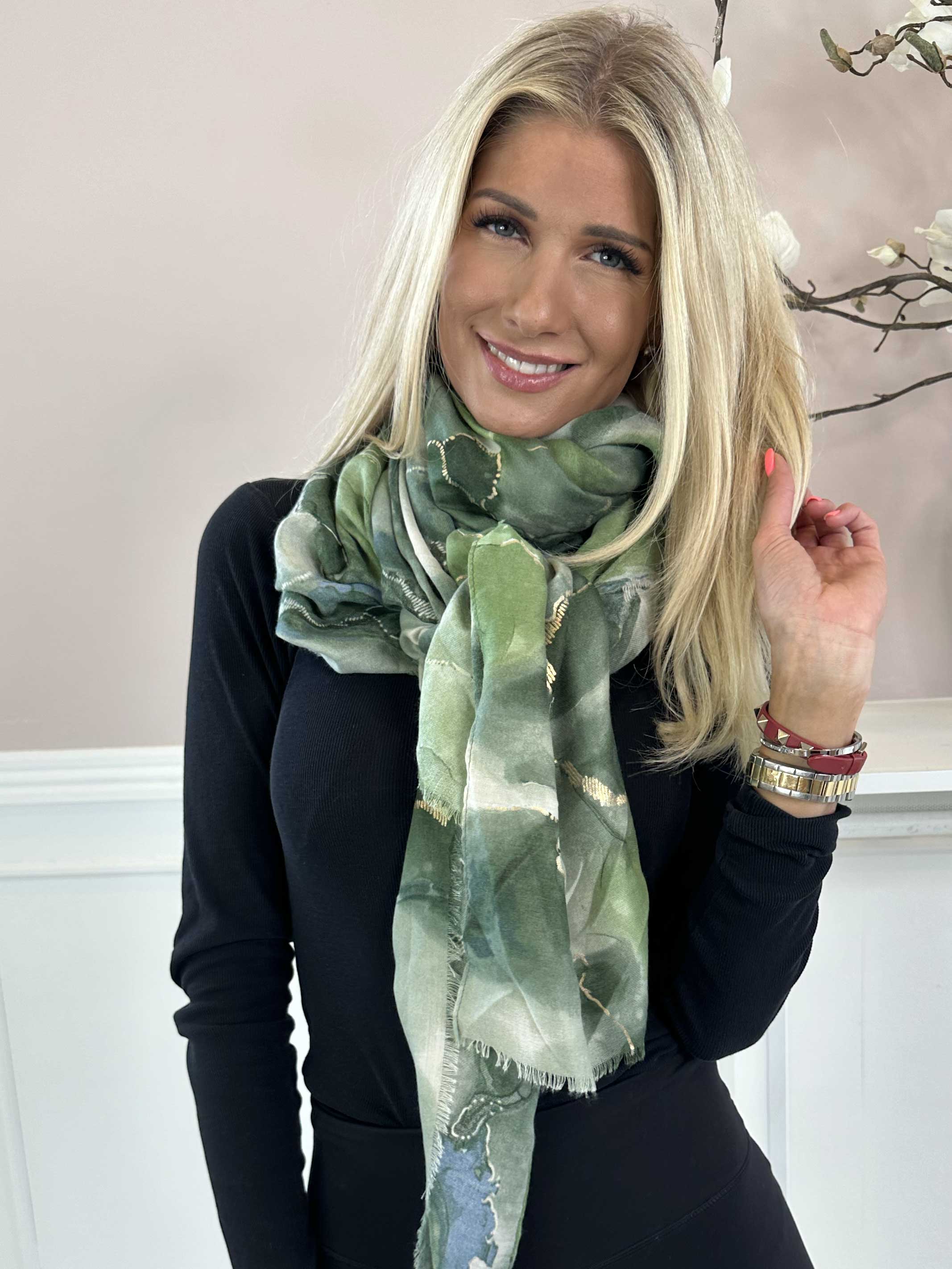 Jana Marble - Tørklæde i viskose med marmor print