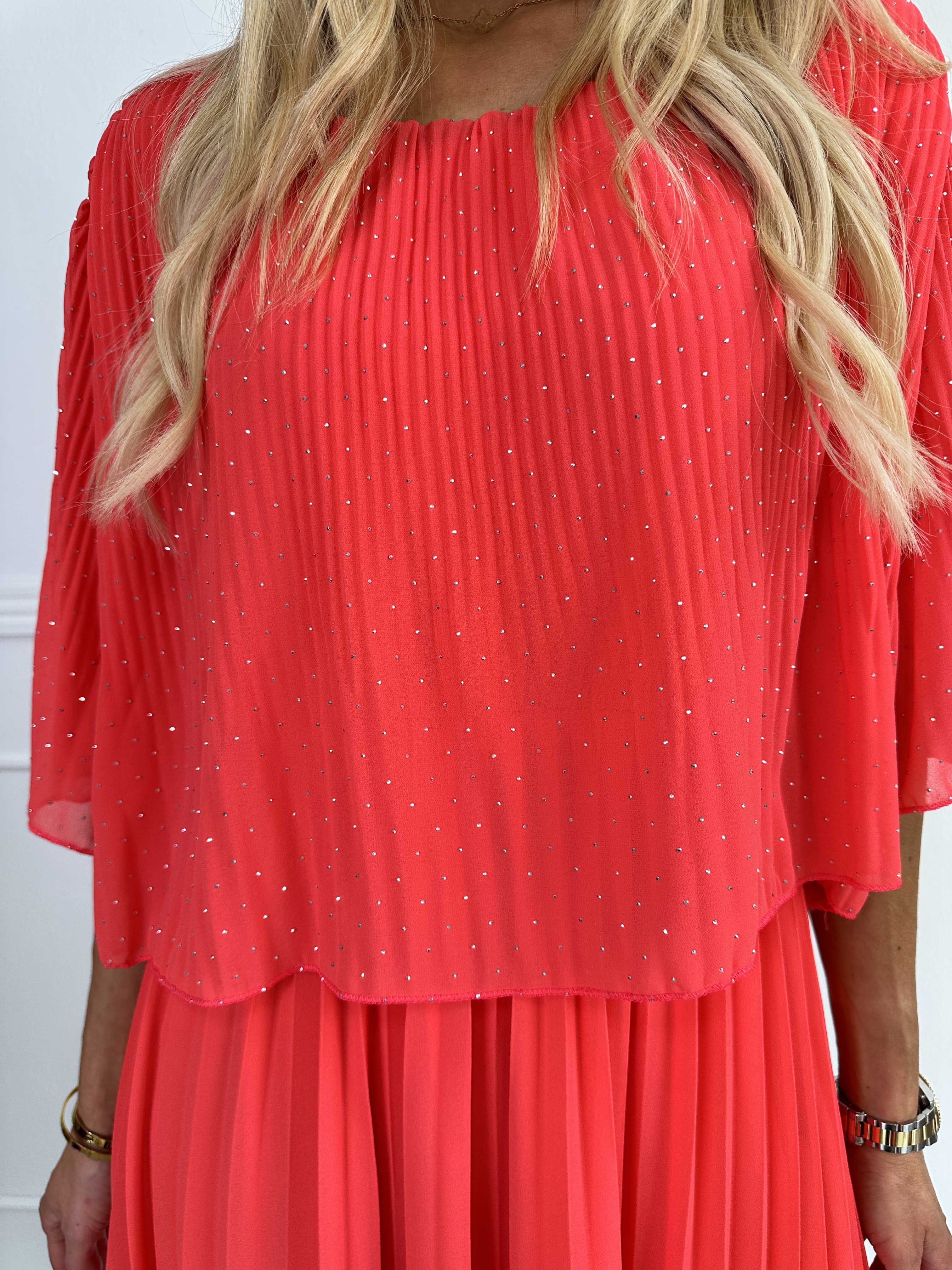 Kristina Crystal - Plisseret kjole i chiffon pyntet med similisten og flæselag