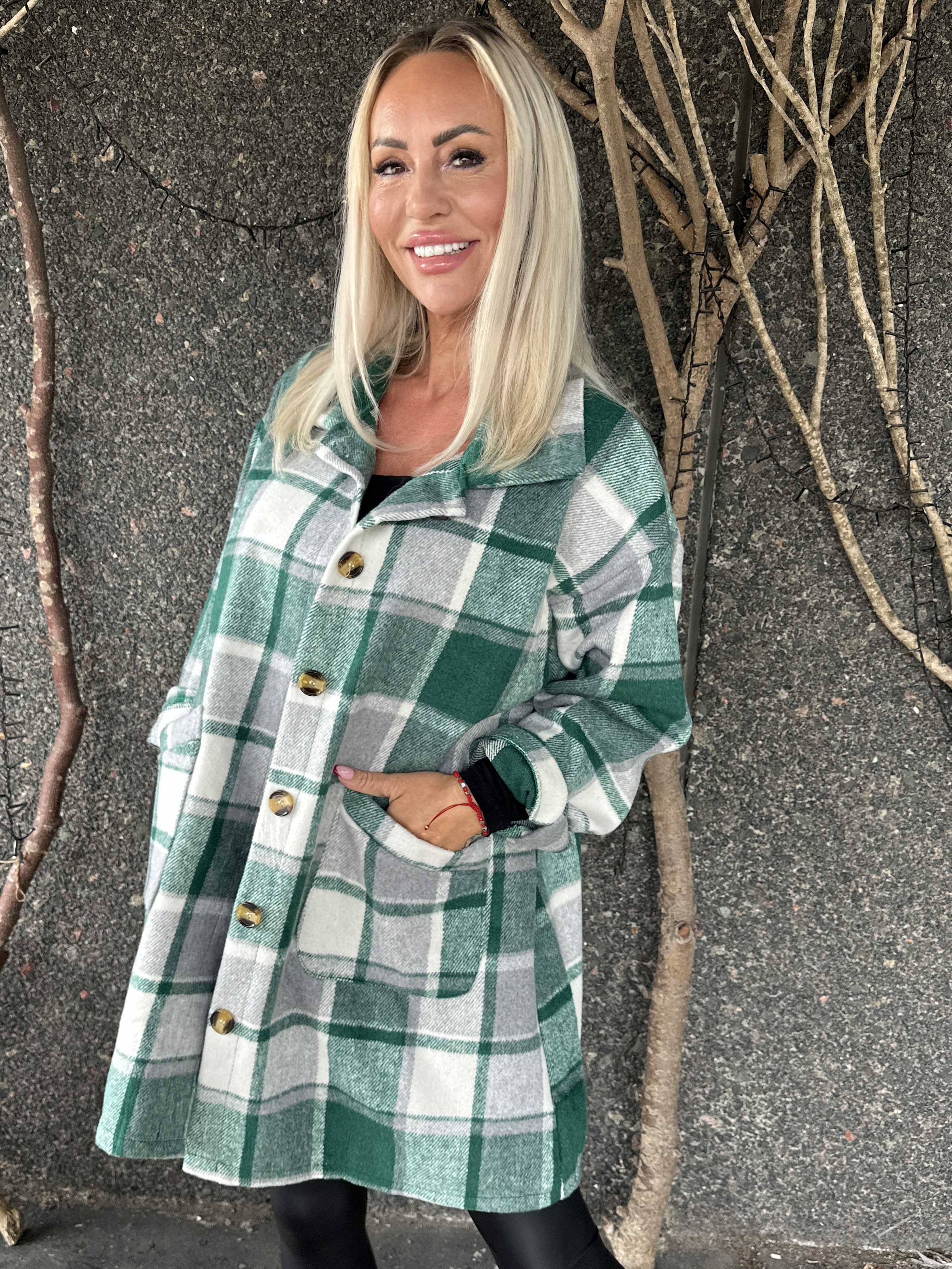 Lagos - Blød ternet skjortejakke i viskose