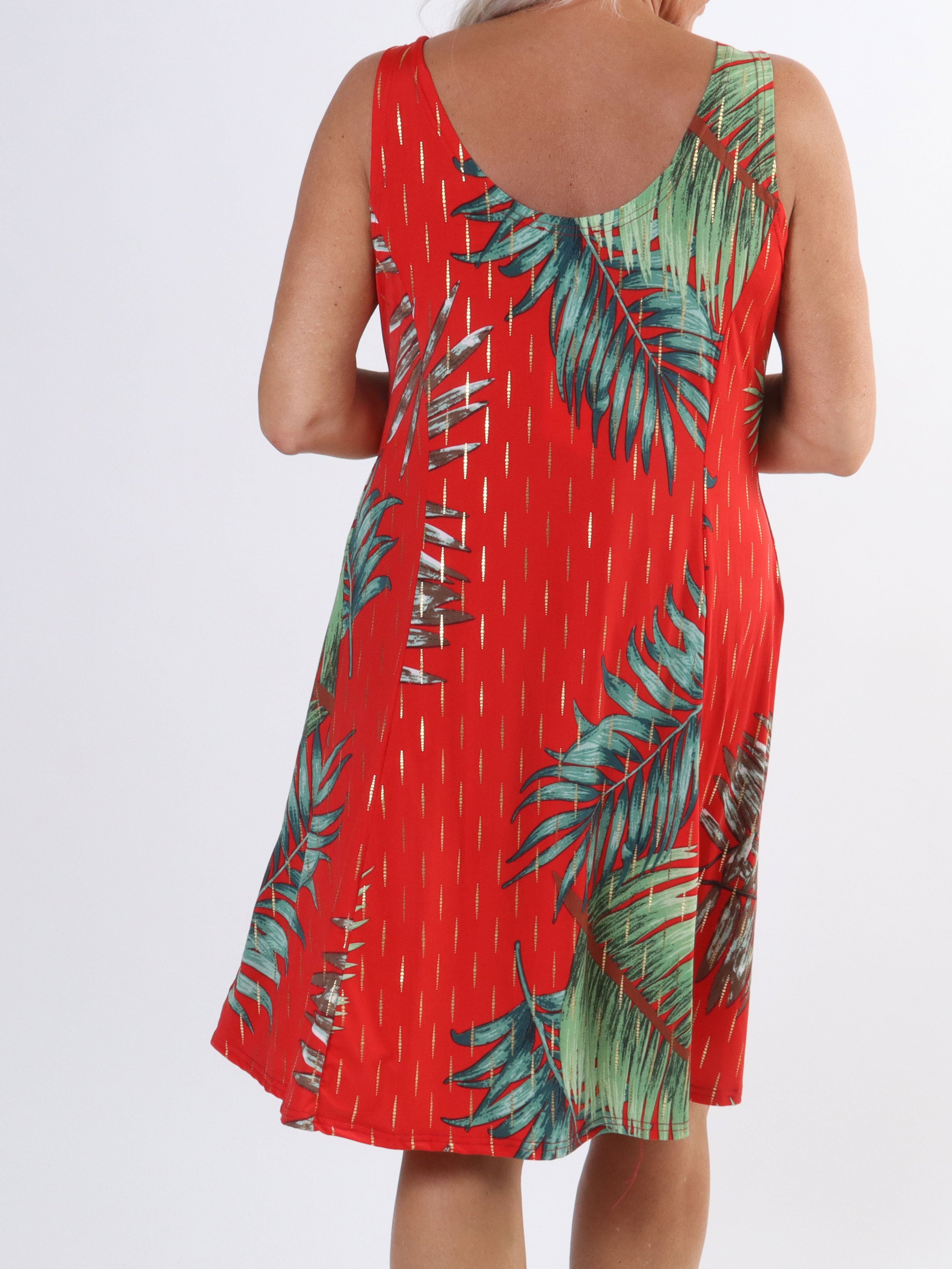 Maj Palm -  Sød elastisk plus size sommerkjole med palmemønster