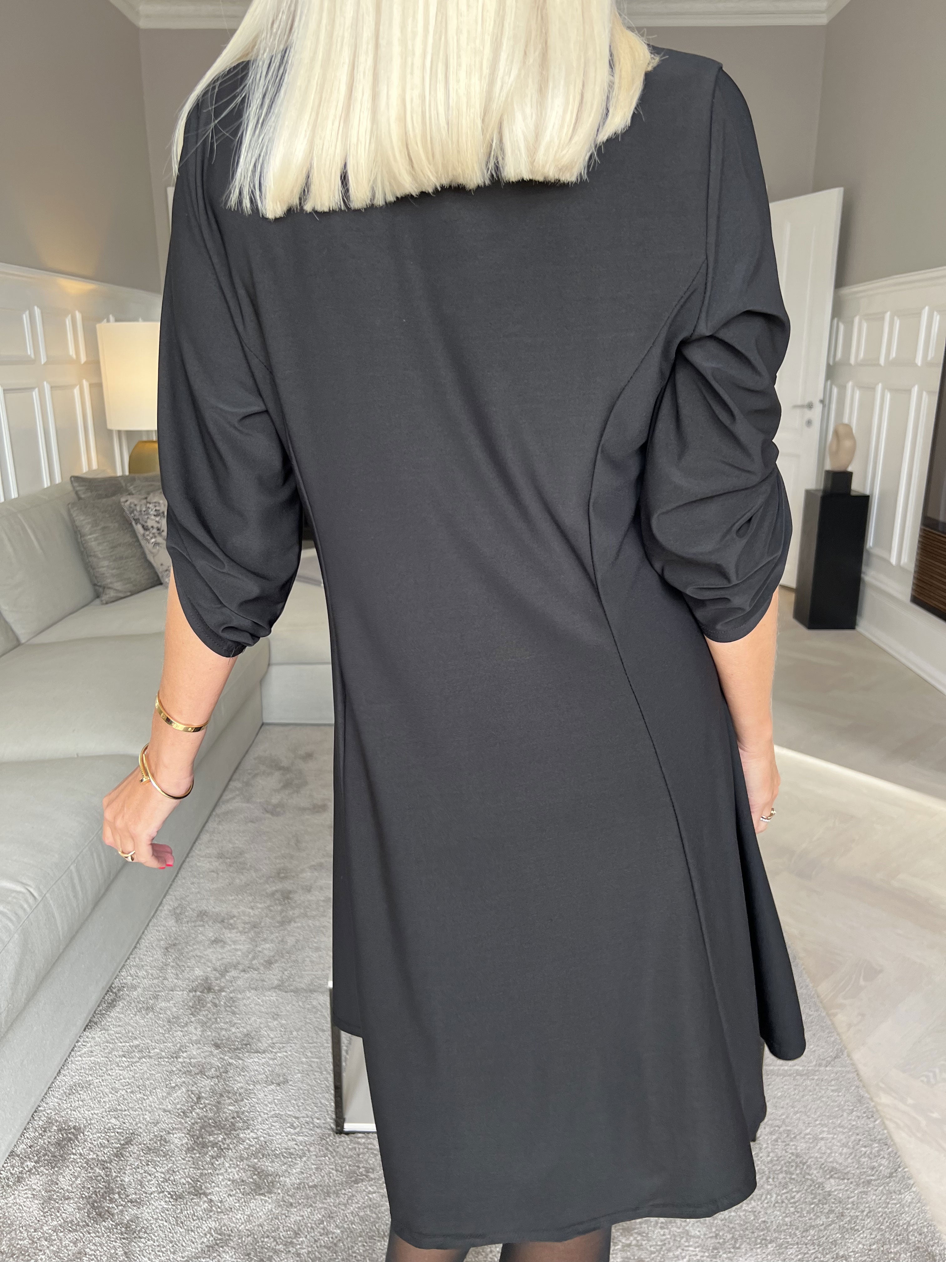 Maj Plain L/S - Elastisk ensfarvet kjole