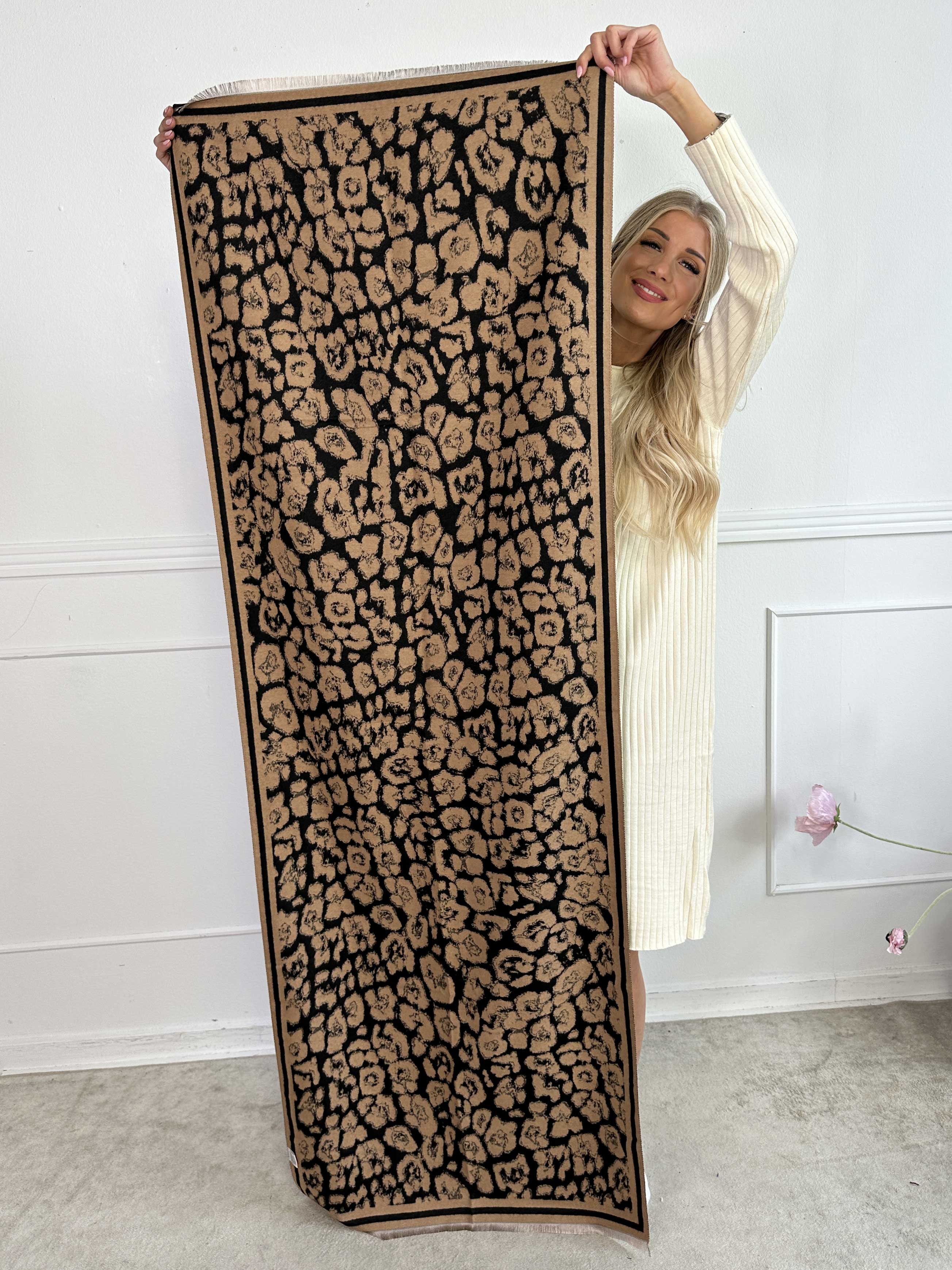 Majken - Tørklæde med leopardprint i viskose og uld