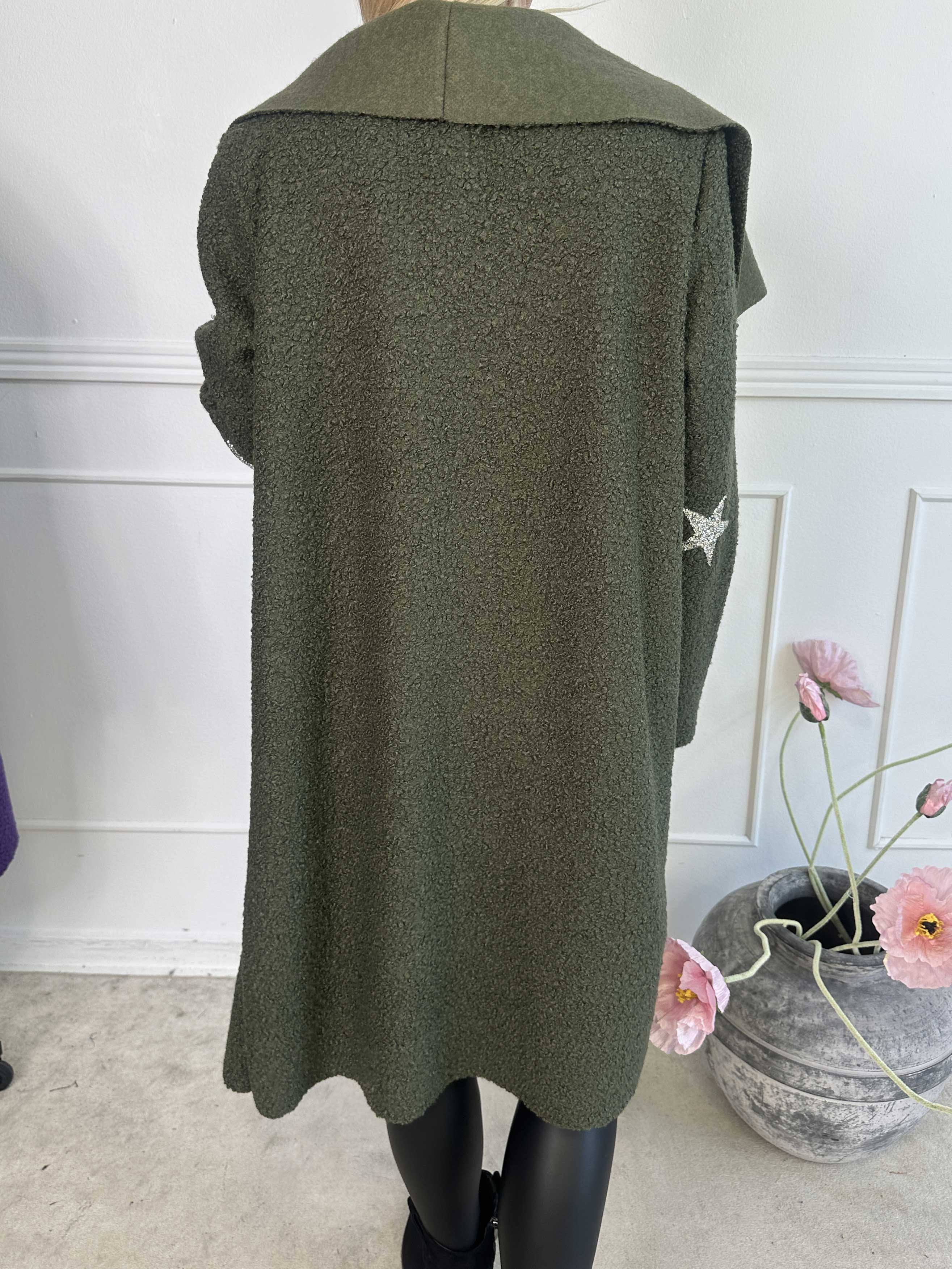 Malfrid - Frakke i blød teddy med shiny stjerner