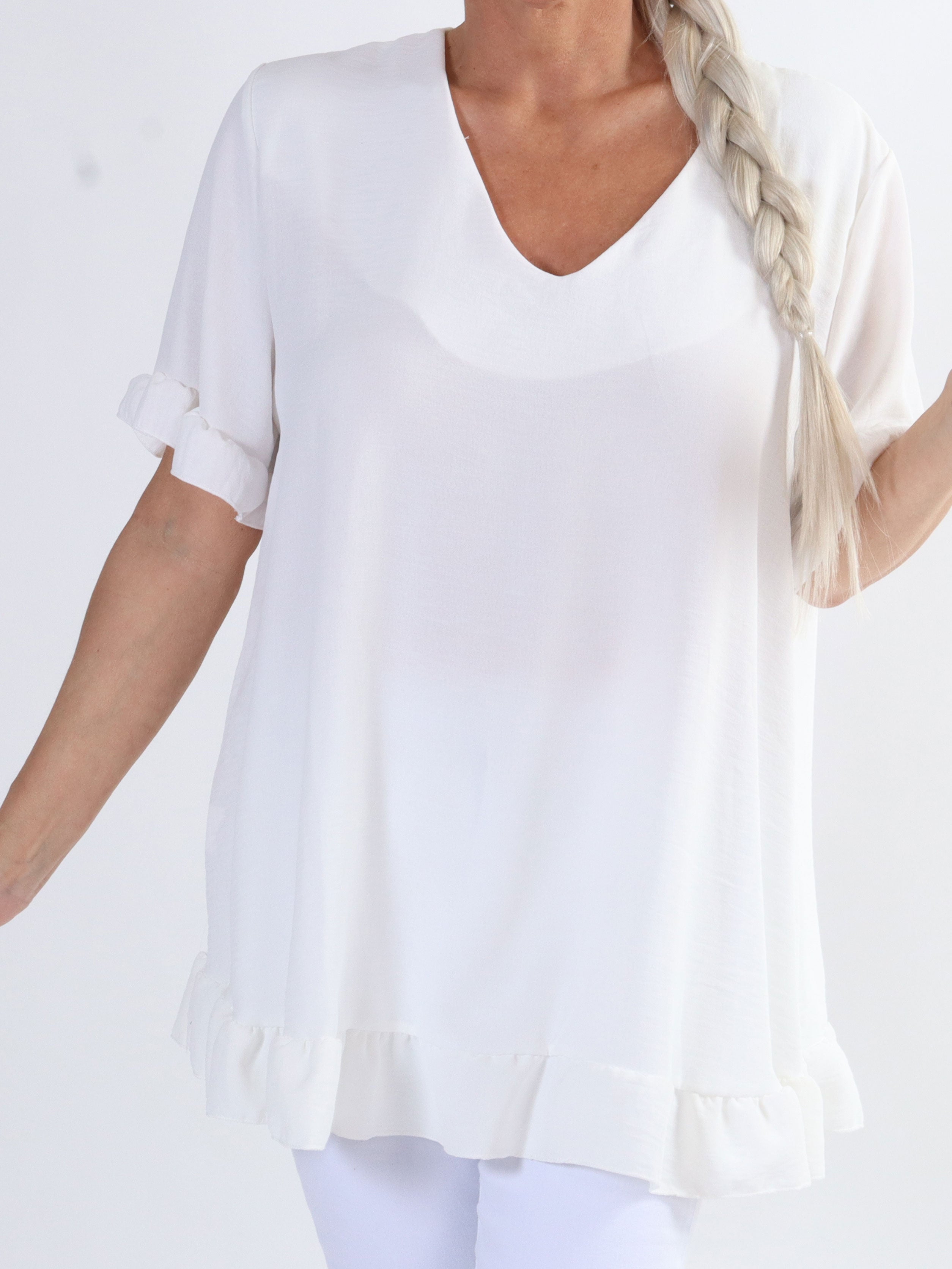 Mio - Sød plus size tunika med flæsekanter