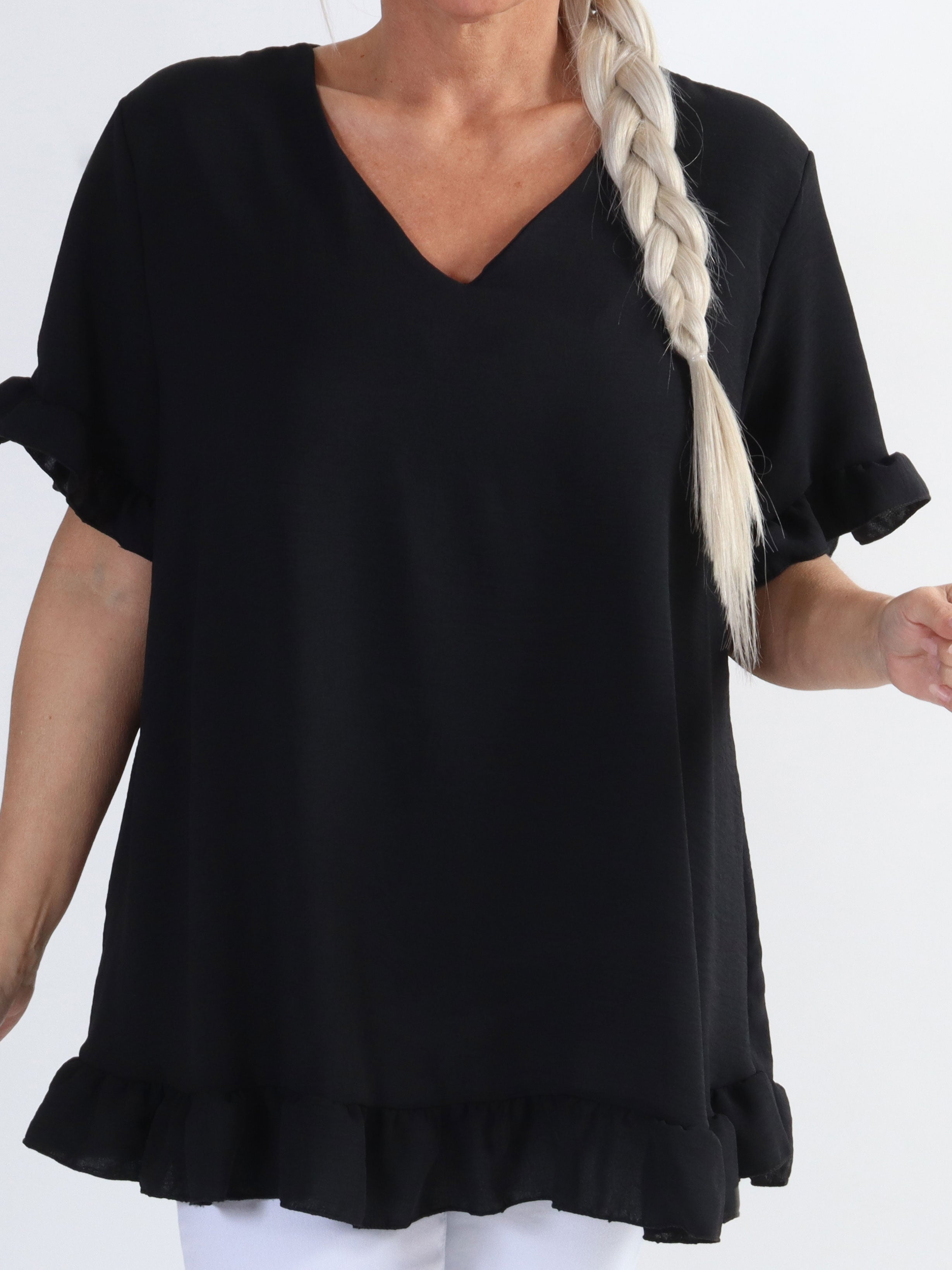 Mio - Sød plus size tunika med flæsekanter