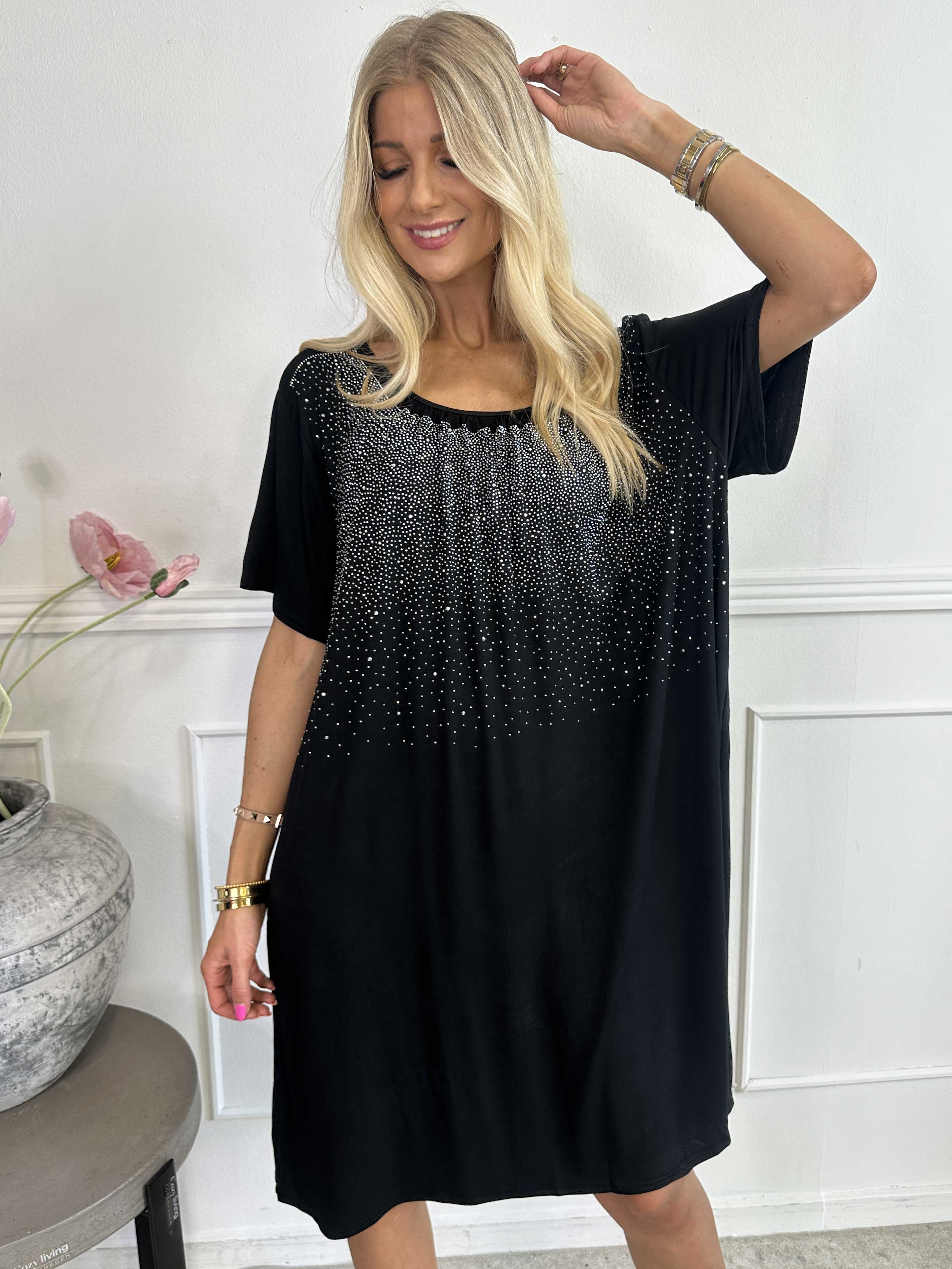 Miravi Sparkle - Løs kjole i elastisk stof med similisten