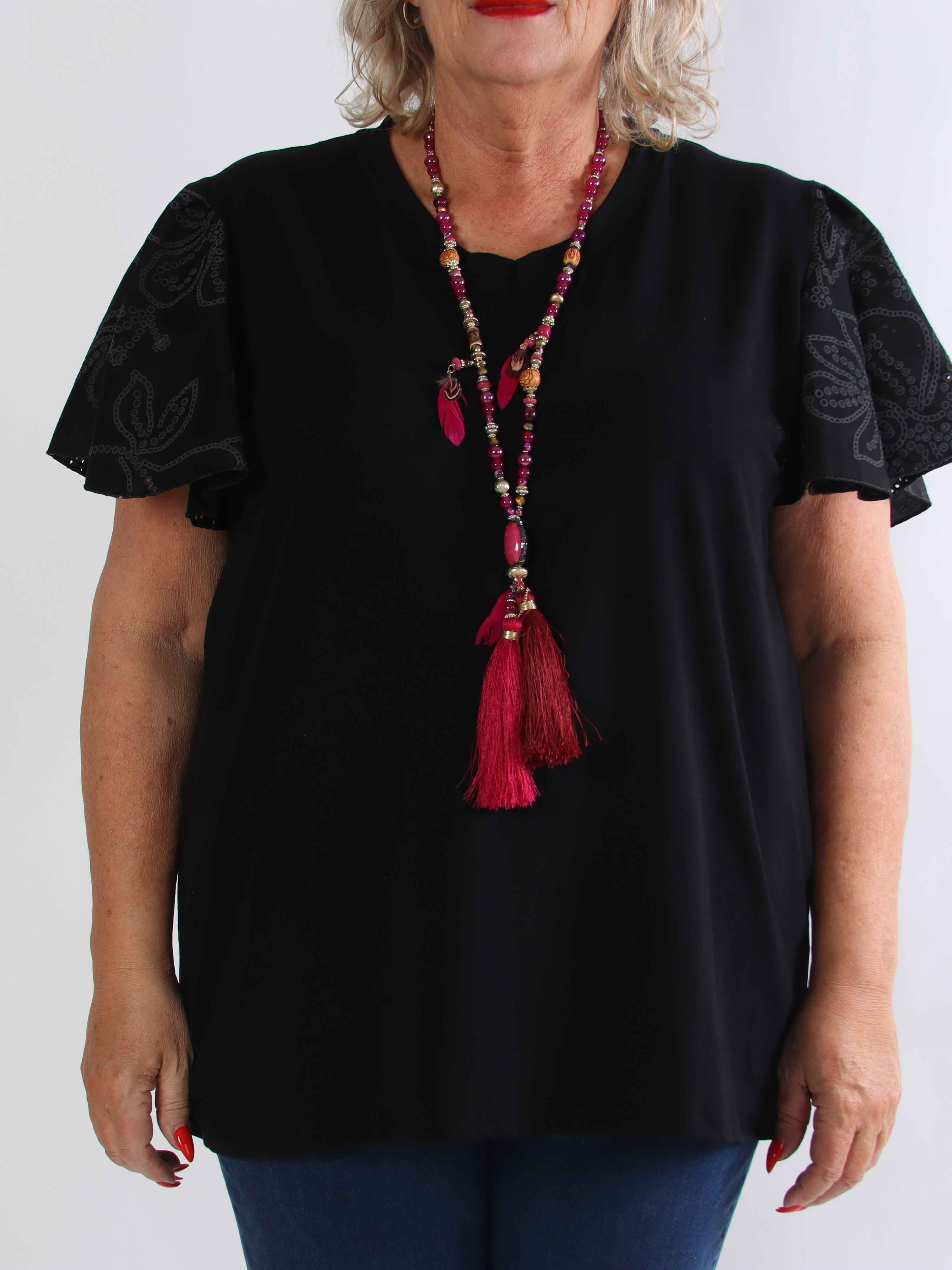 Nocara - Plus size t-shirt i blød bomuld med fine ærmer i broderie anglaise