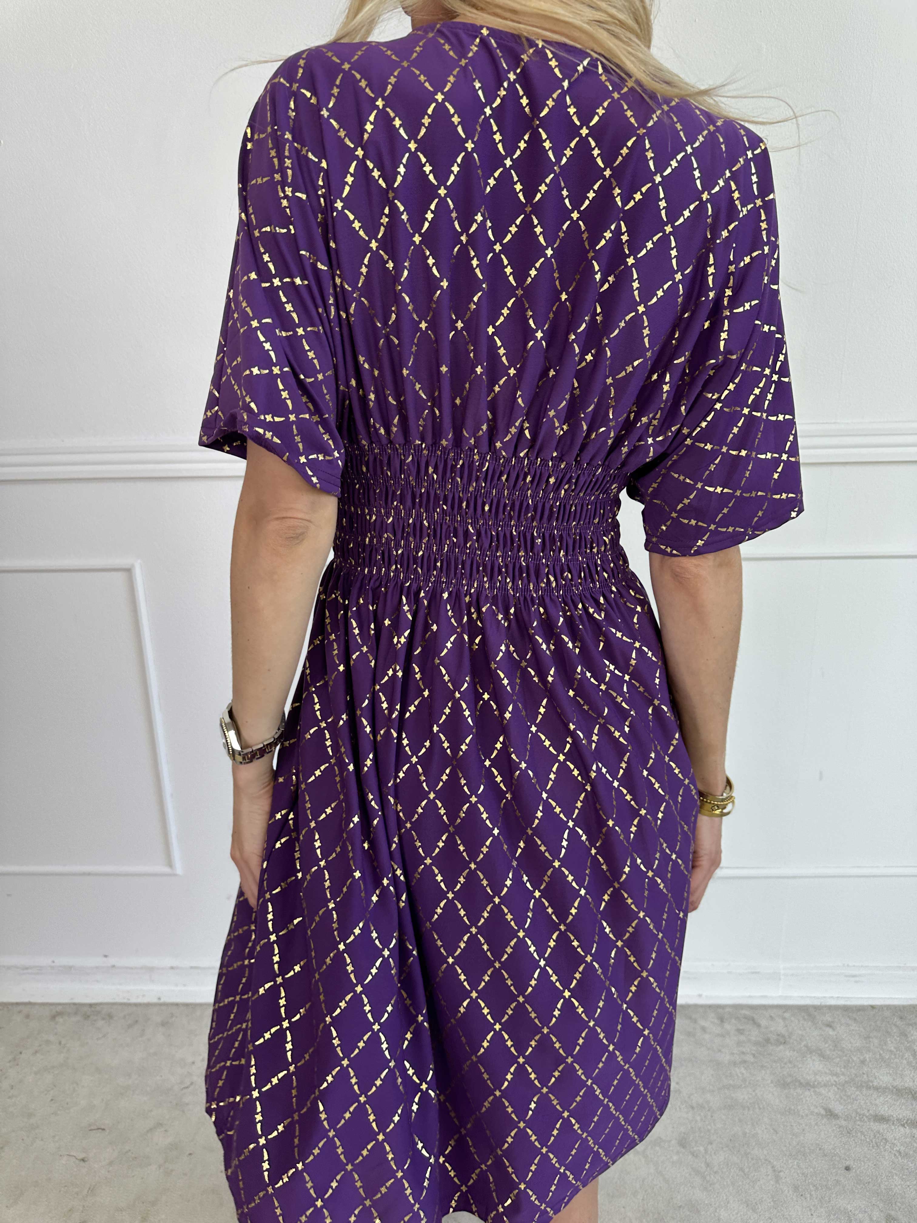 Pams Gold Check Short - Kort elastisk kjole med guld detaljer