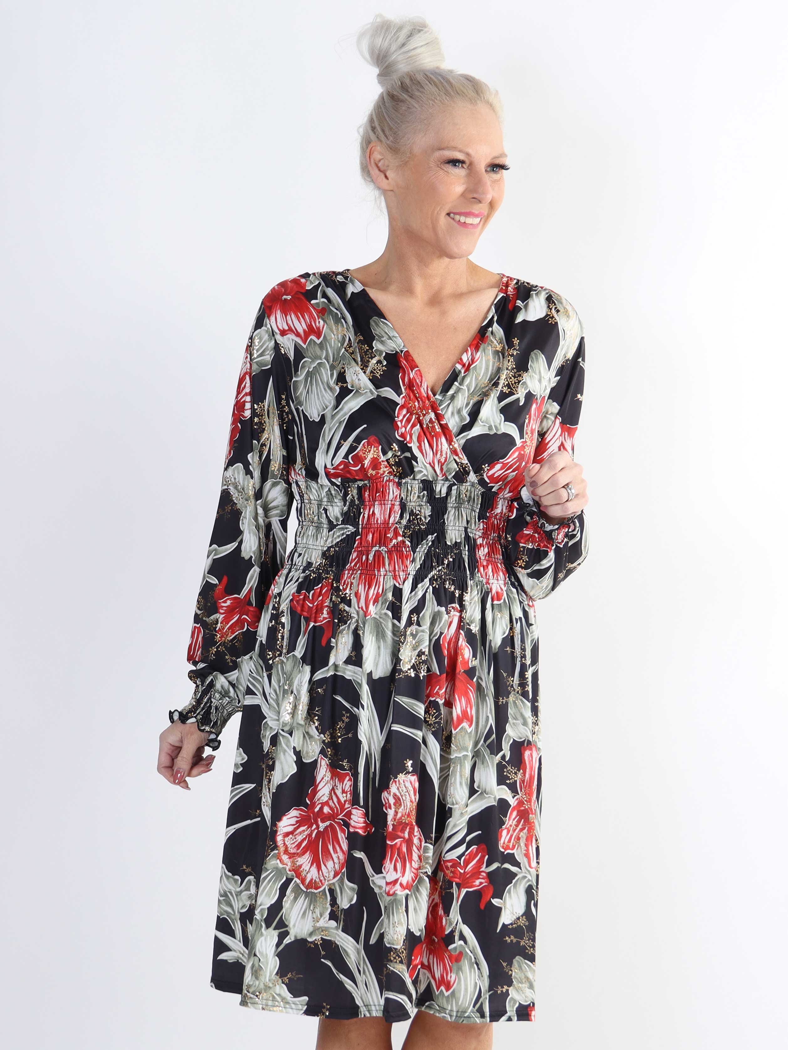 Pams Flower Short L/S - Elastisk mønstret plus size kjole i krølfrit stof