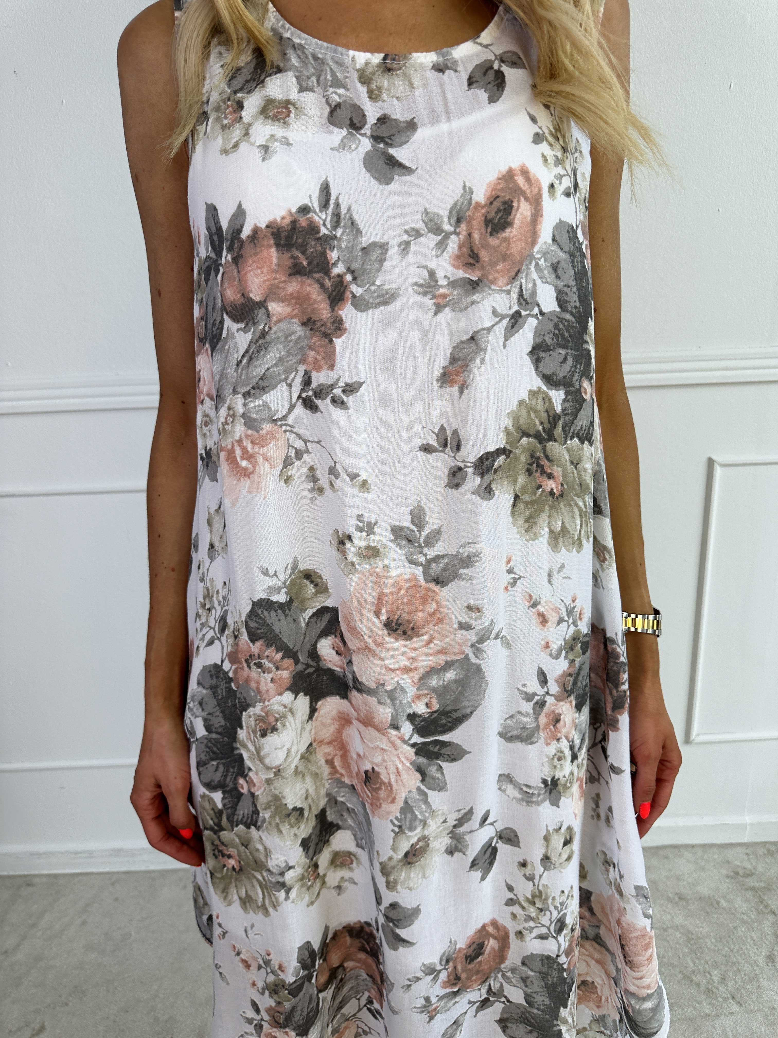 Pandoa - Sød kjole i viskose med blomstermotiv