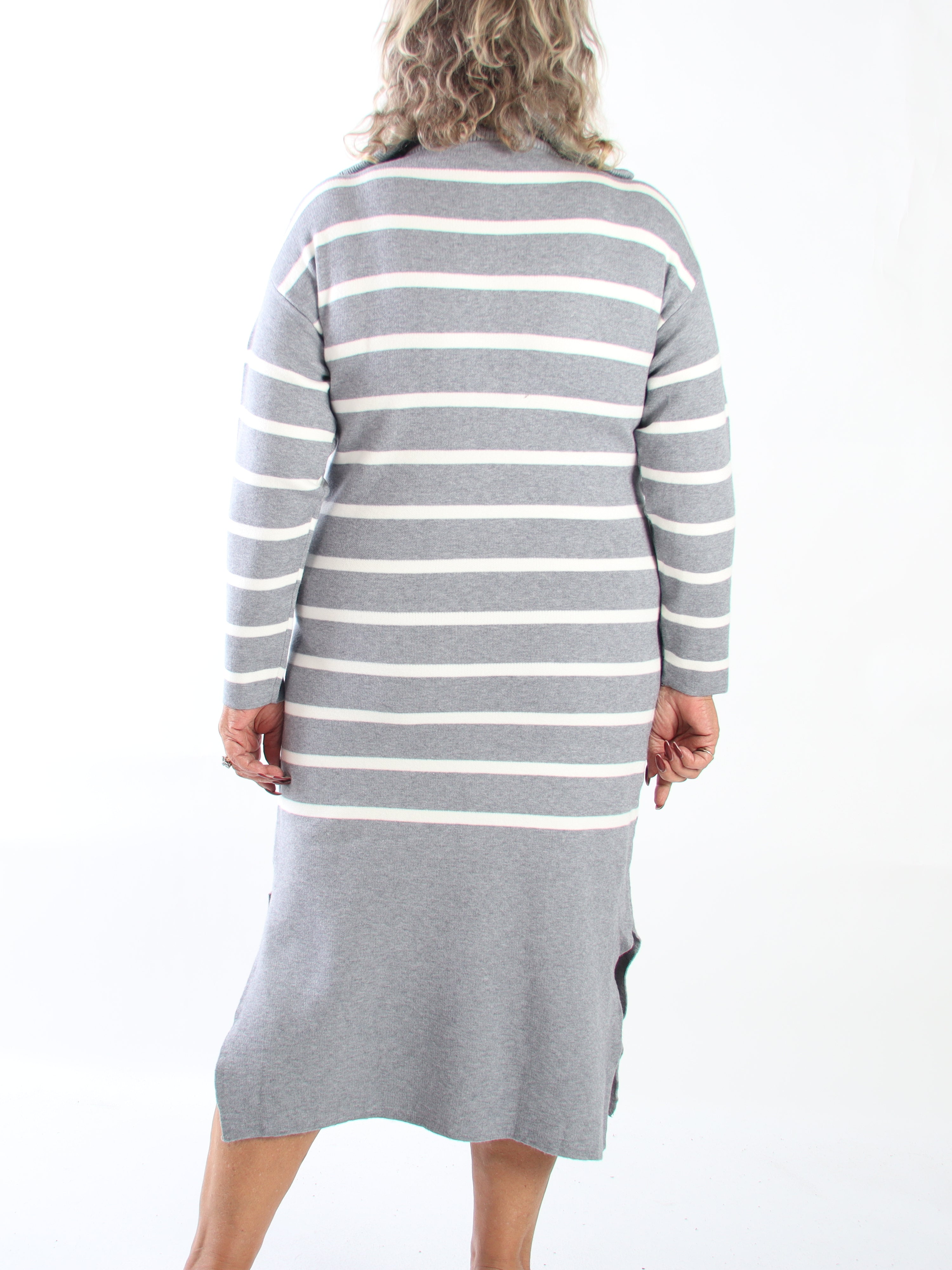Saimine - Plus size strikkjole med striber, blød kvalitet og stretch samt lynlås i udskæringen