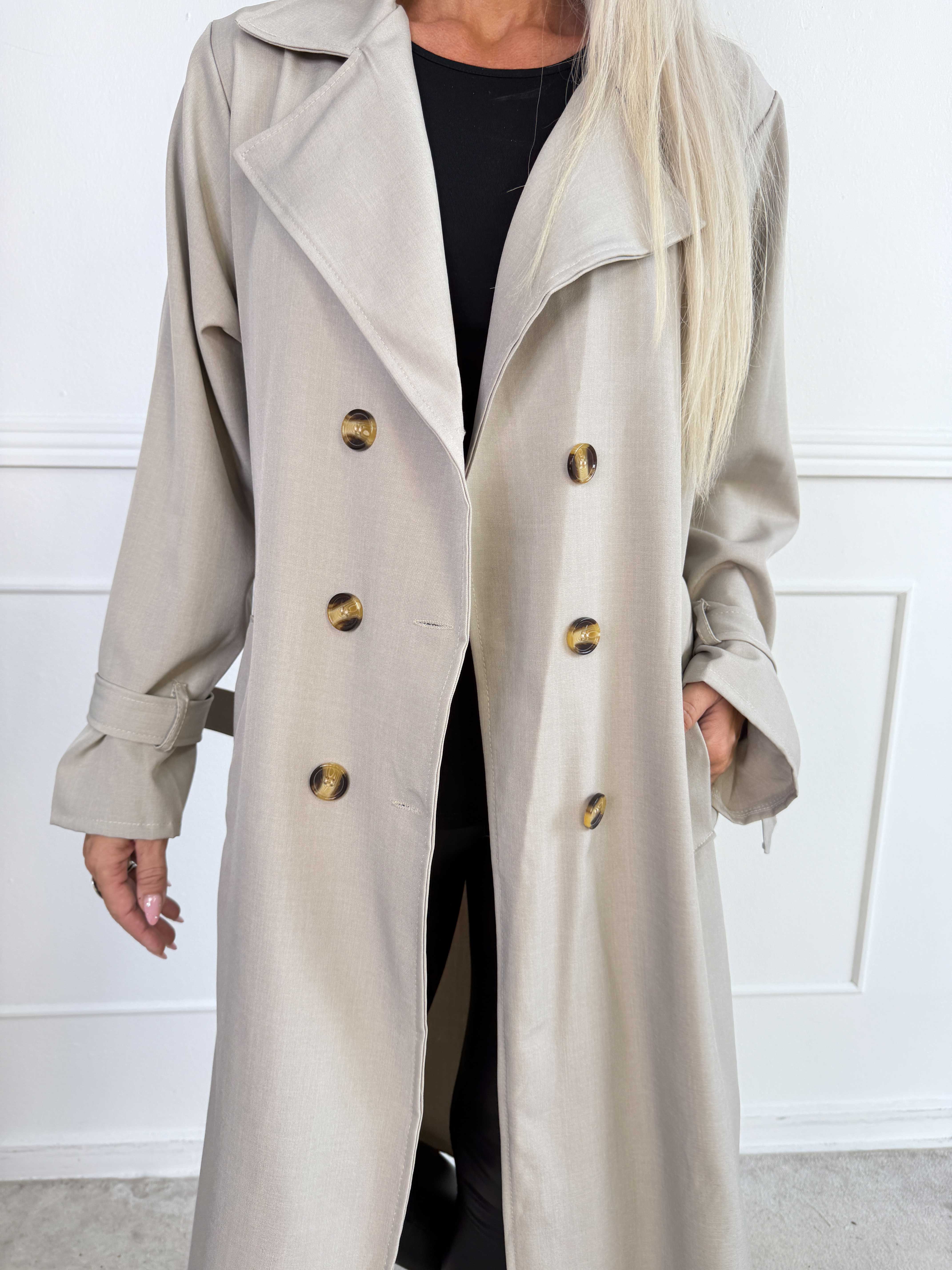 Sharpay 2.0 - Let trenchcoat med bindebånd
