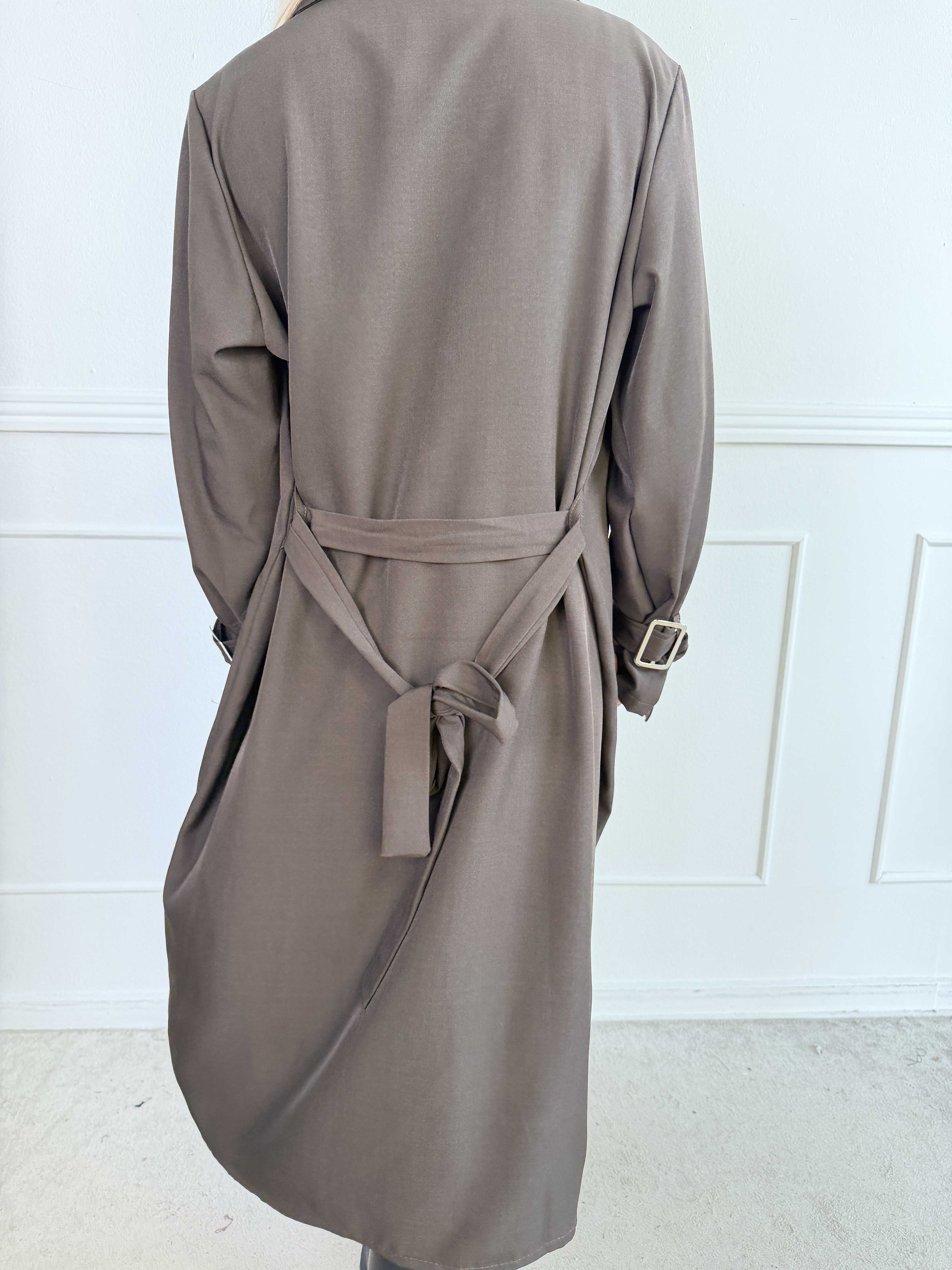 Sharpay 2.0 - Let plus size trenchcoat med bindebånd