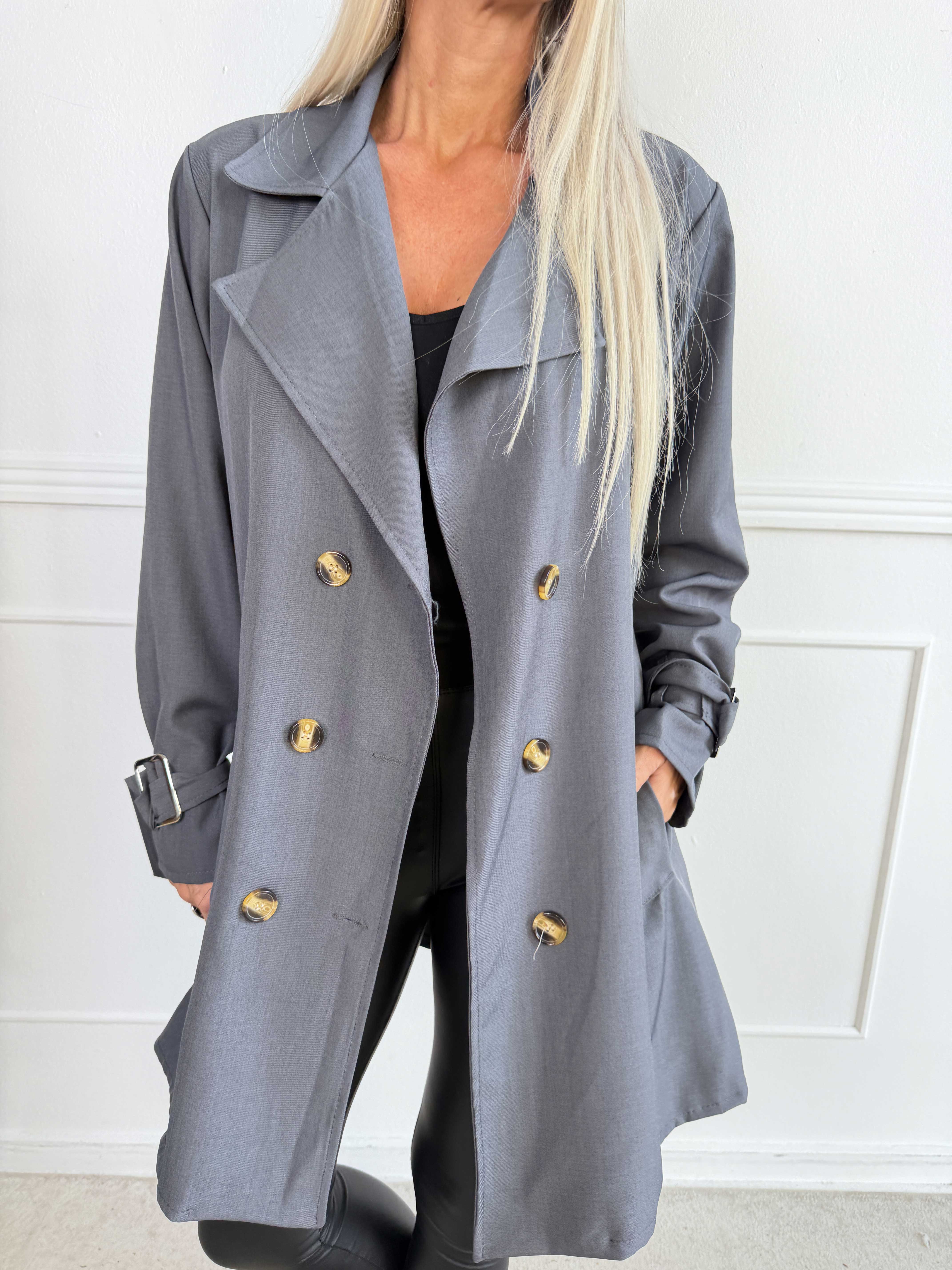 Sharpay Short 2.0 - Kort let trenchcoat med bindebånd