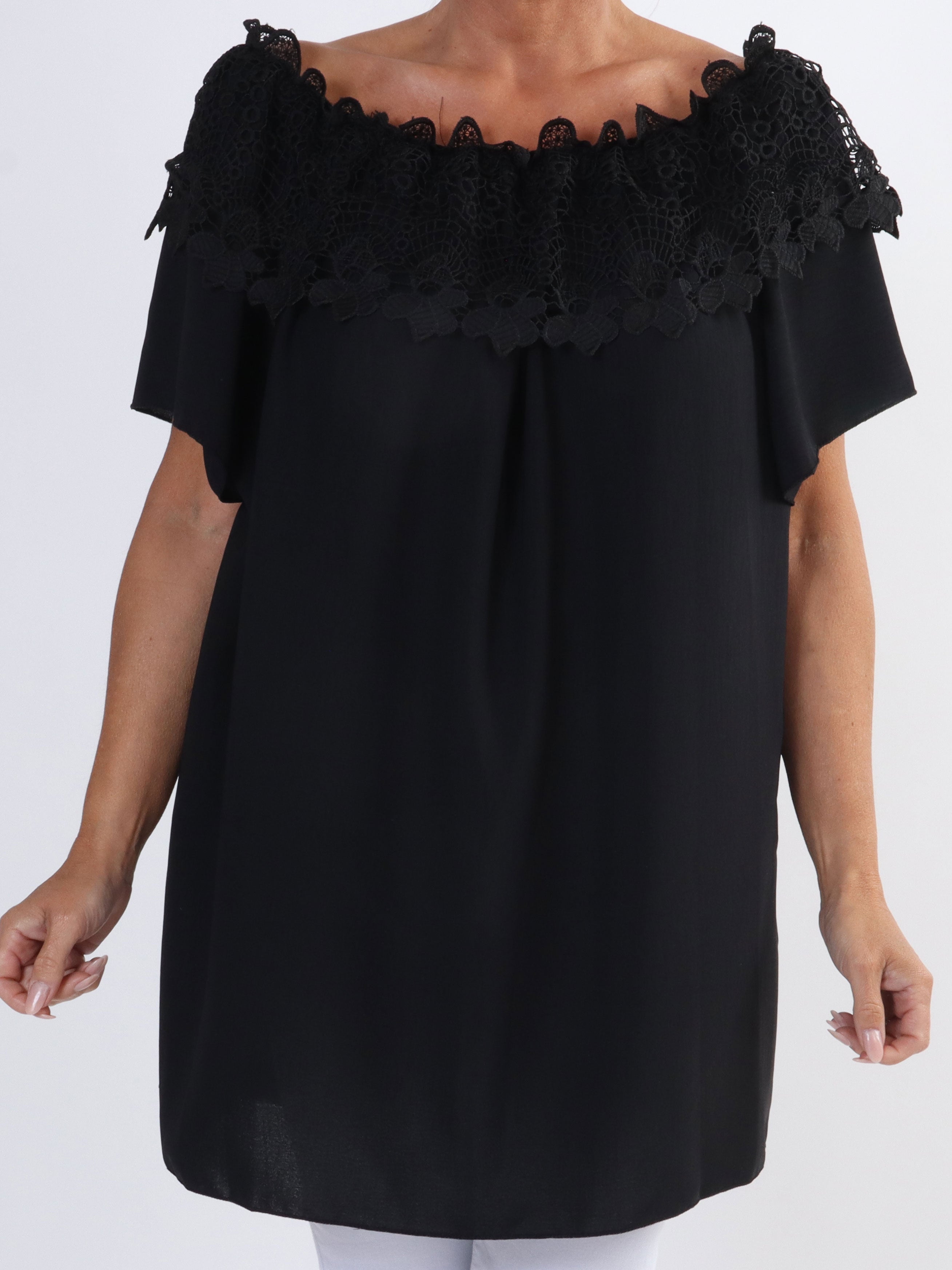 Sydney - Sød plus size tunika med broderinger