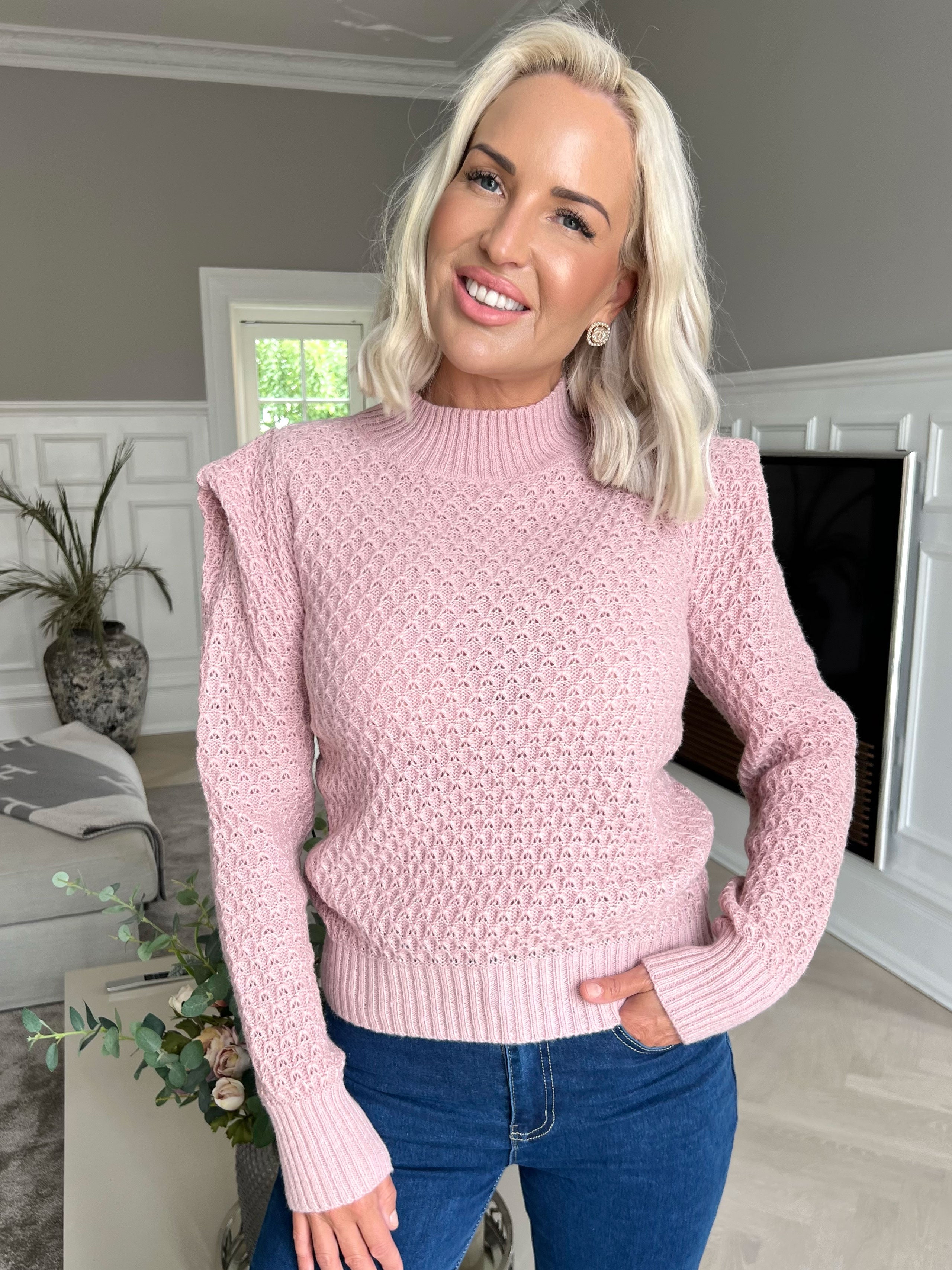 Taylor - Simpel strikbluse med små pufærmer