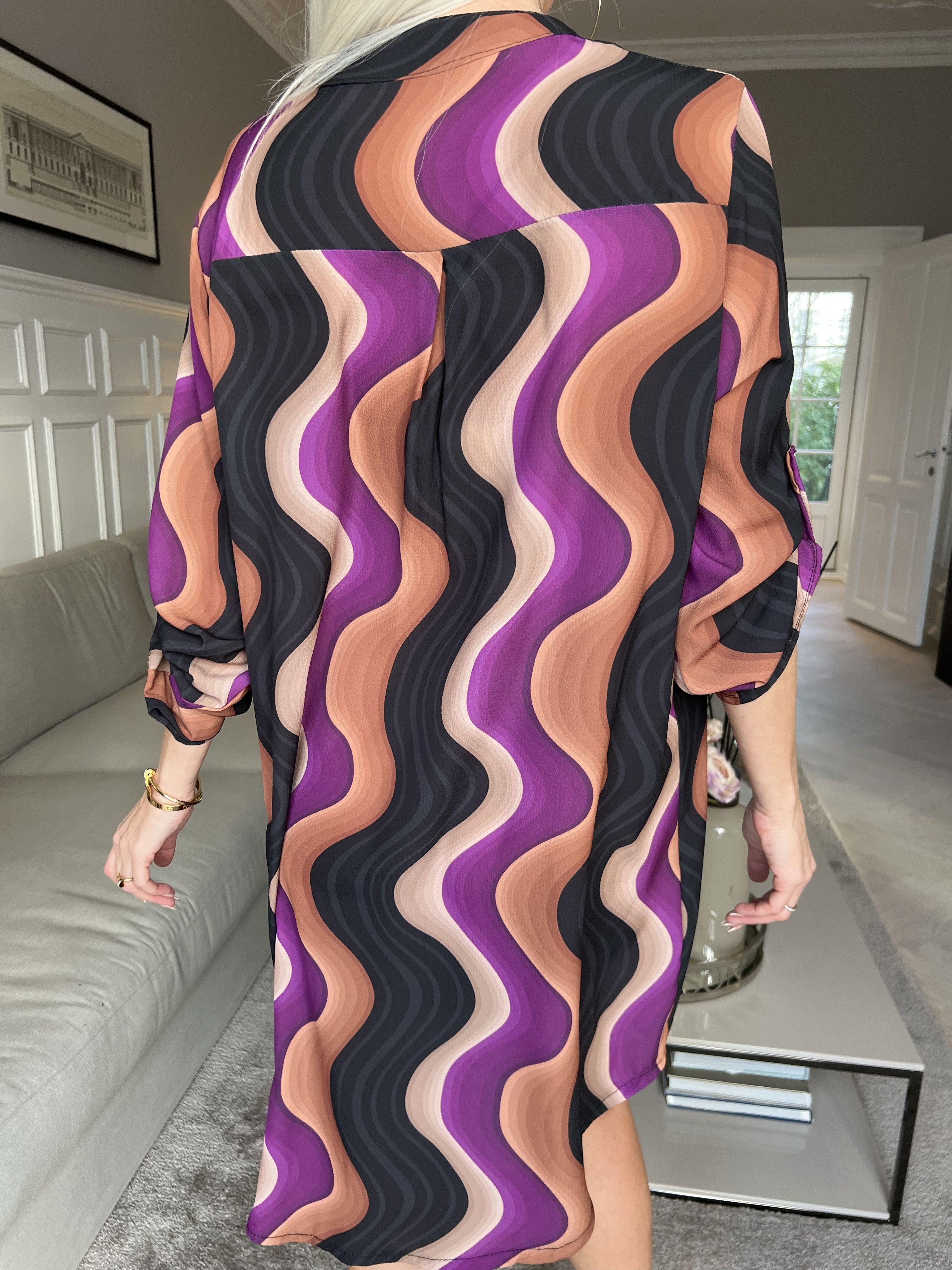 Vanesa Dress Wave - Let og luftig mønstret kjole