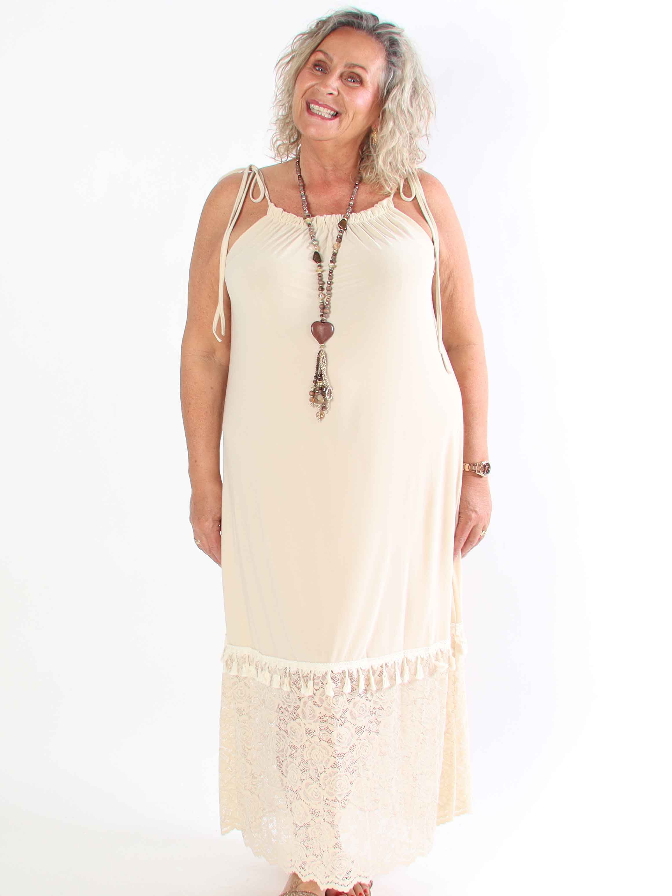 Willow - Lang elastisk plus size kjole med blonde forneden